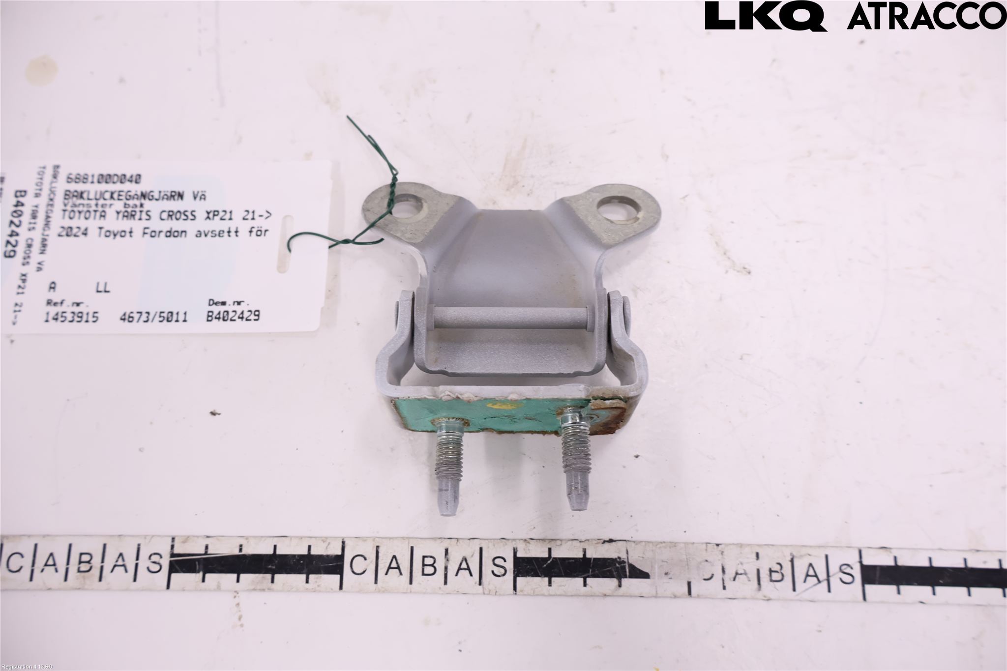 Toyota YARIS CROSS XP21 21- Bakluckegångjärn Vä