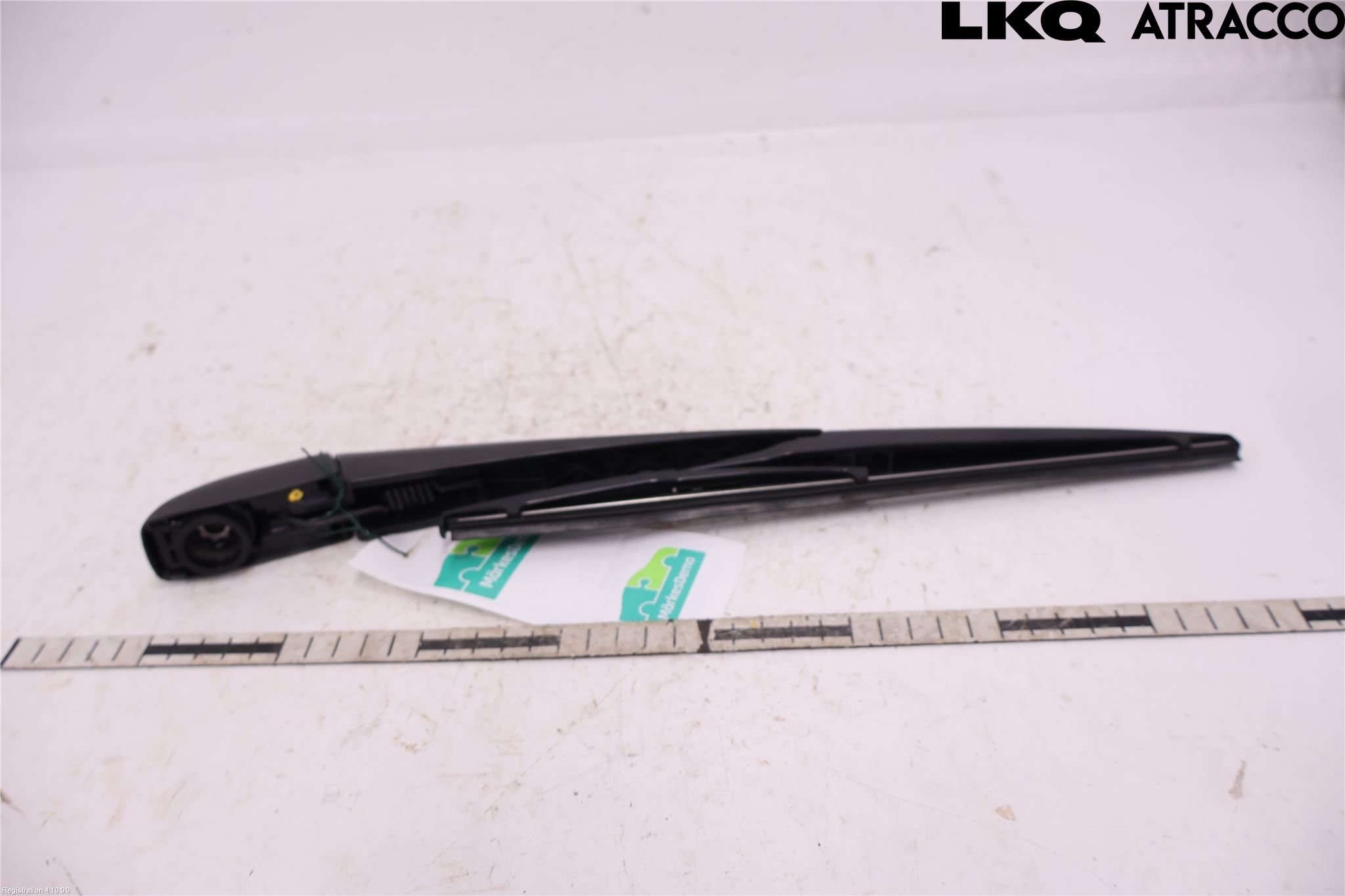 Toyota YARIS CROSS XP21 21- Torkararm-Bakruta