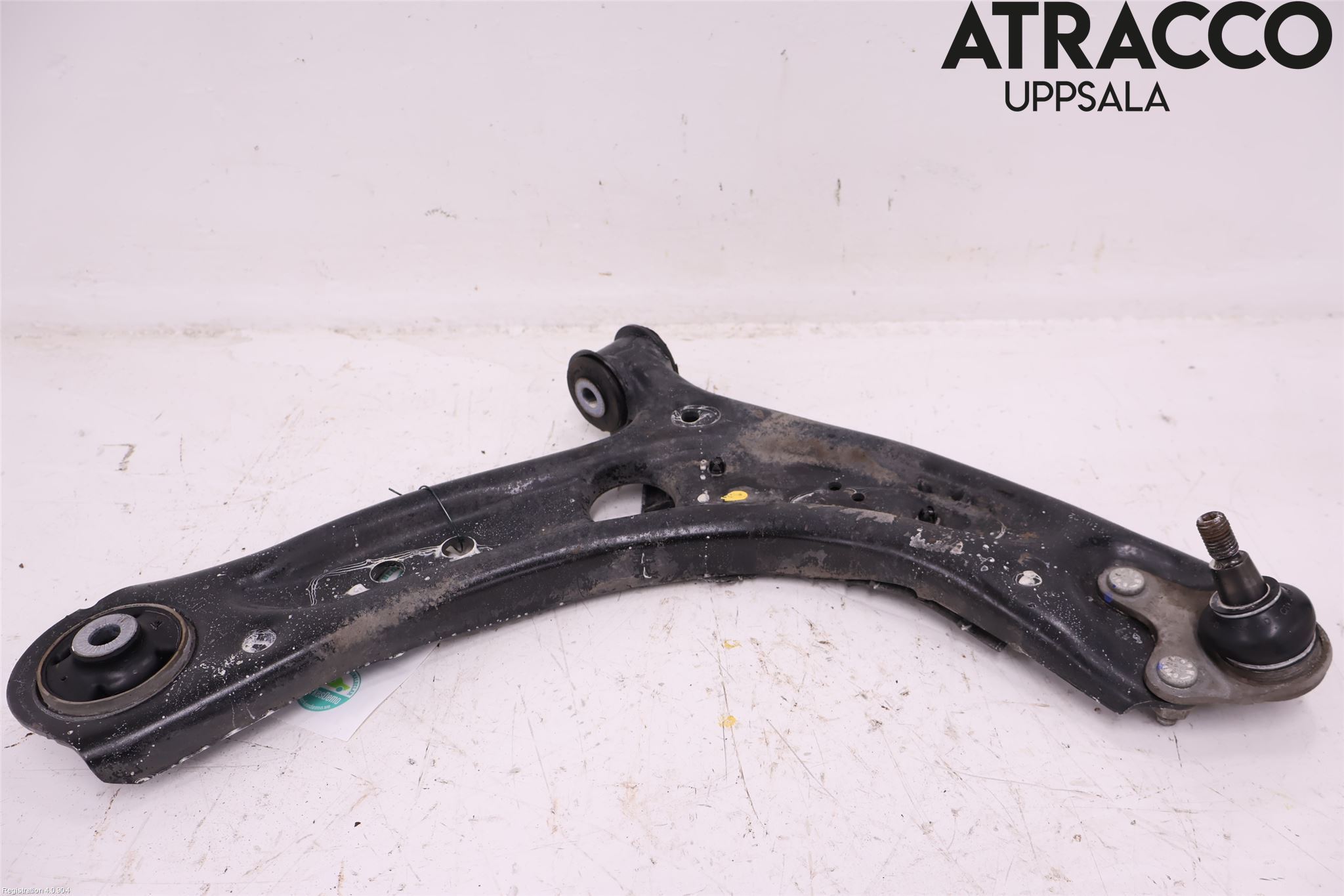 Skoda OCTAVIA (NX) 20- Bärarm Fram Undre Hö