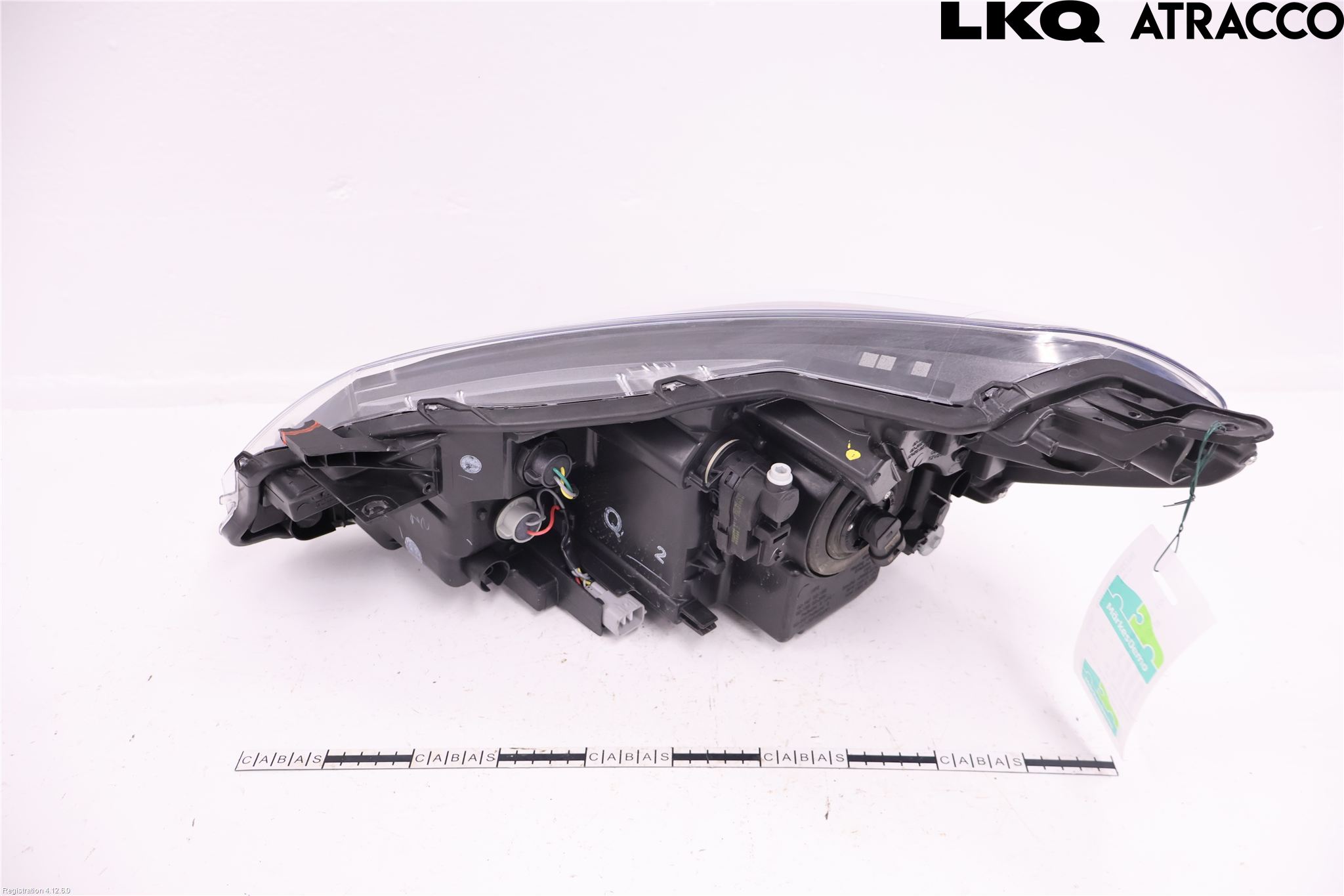 Toyota YARIS XP130 15-20 Strålkastare Höger