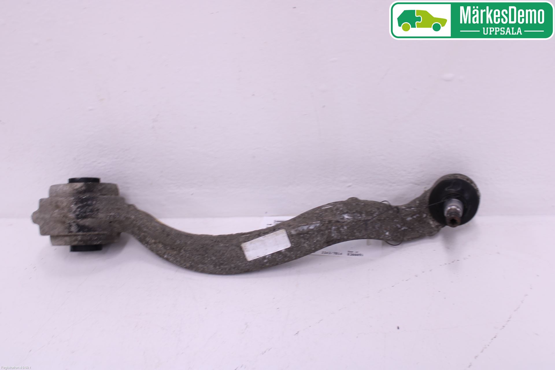 Mercedes-Benz MB E-KLASS (W212) 09-16 Bärarm Fram Undre Hö