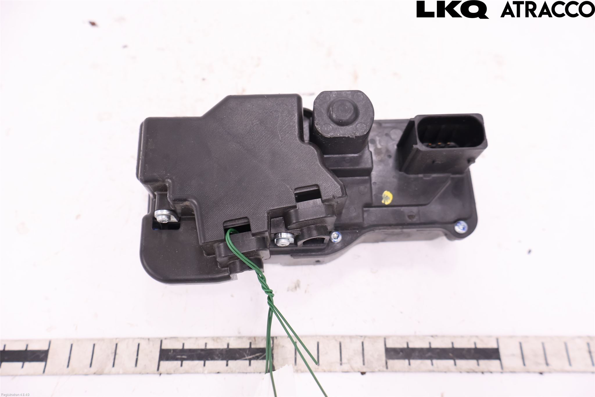 Tesla MODEL S 13- Låskista-Dörrlås