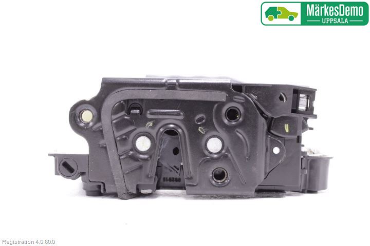 Volkswagen VW PASSAT 15-19 Låskista-Dörrlås