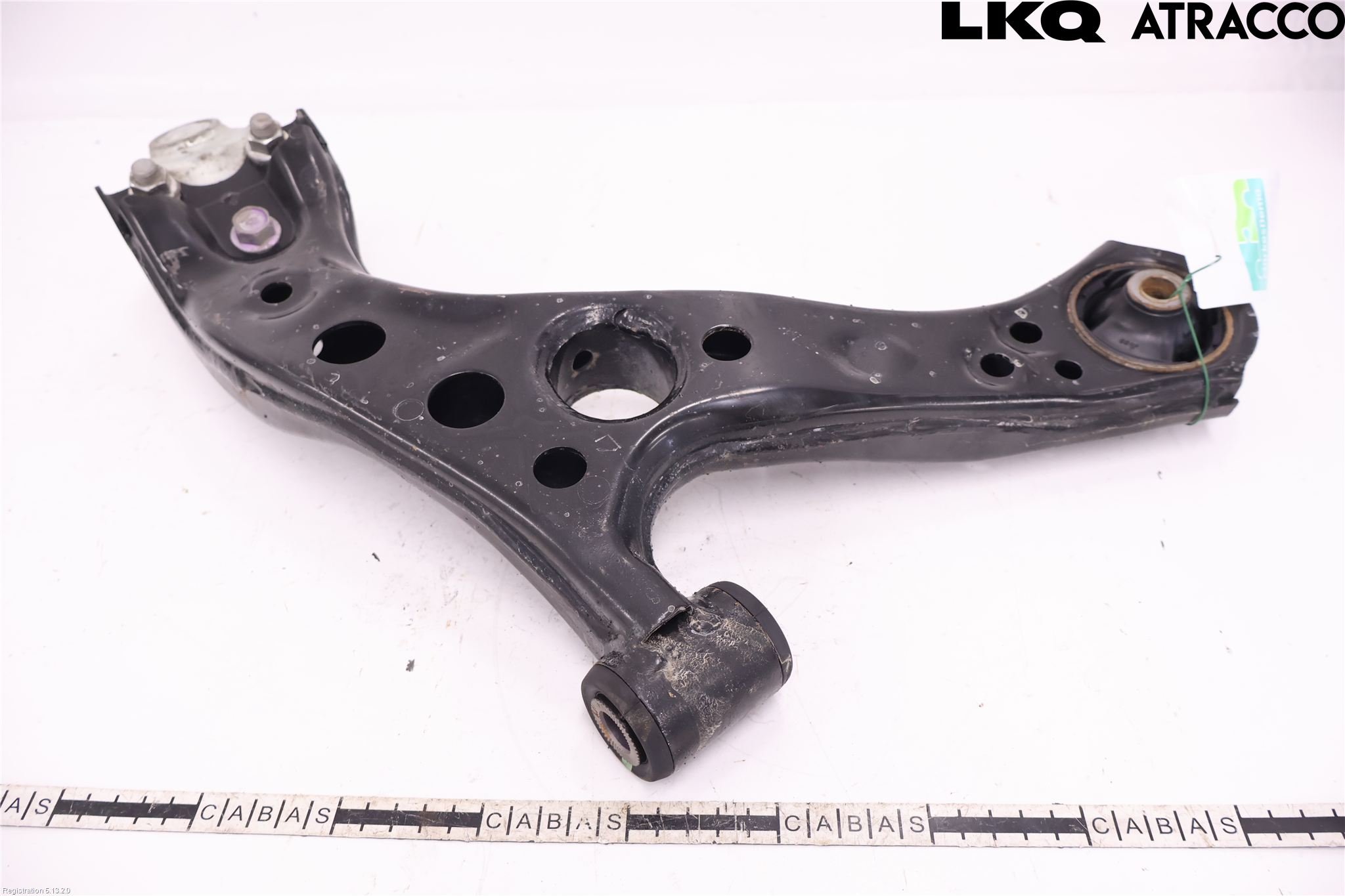 Toyota COROLLA CROSS XG10 22- Bärarm Fram Undre Vä