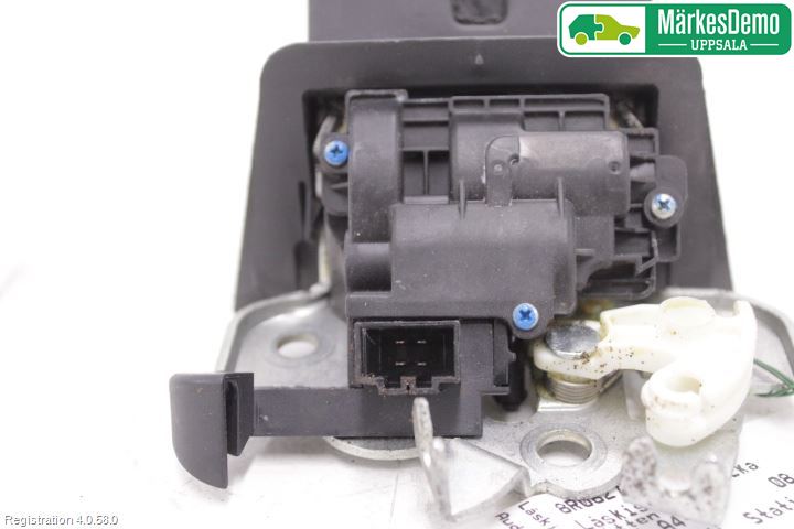 Audi A4/S4 08-11 Låskista Baklucka