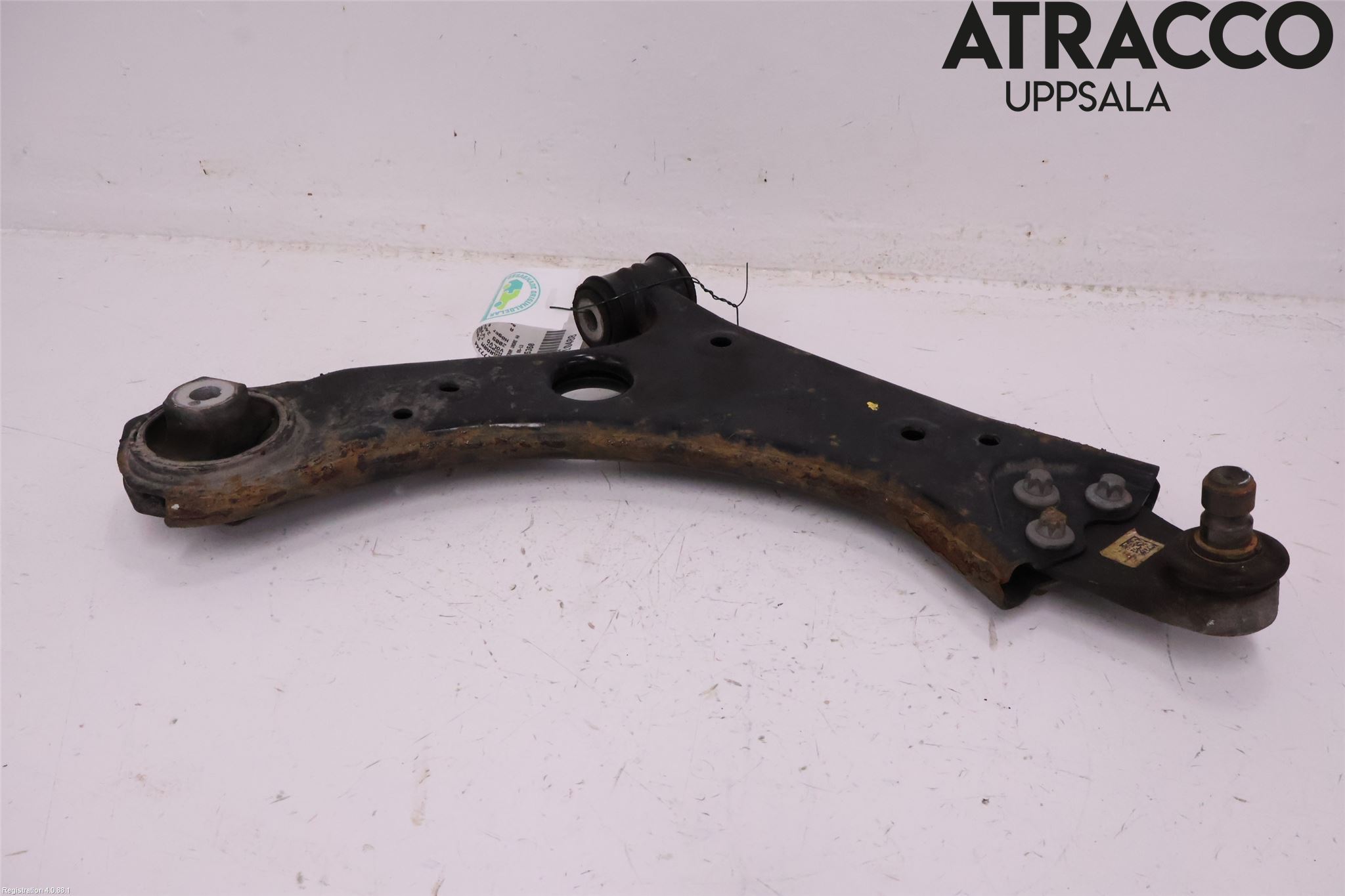 Volvo V70 08-13 Bärarm Fram Undre Hö