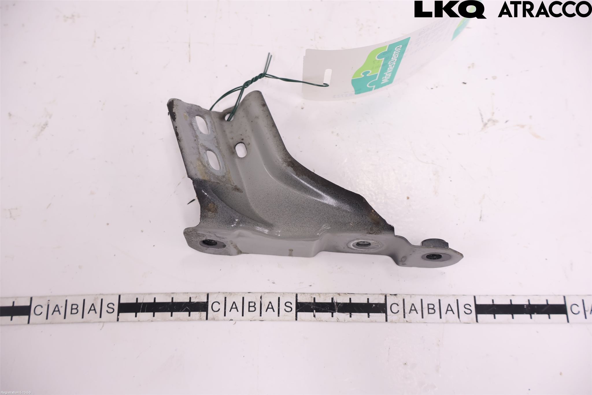 Volkswagen VW POLO 10-17 Skärmfäste Fram Hö