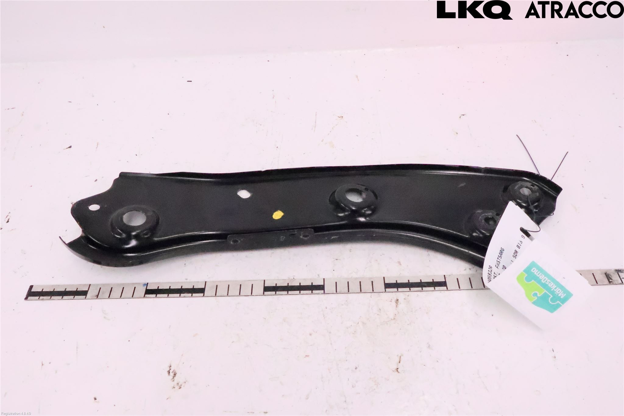 Volkswagen VW CADDY 16-20 Strålkast Fästsarg