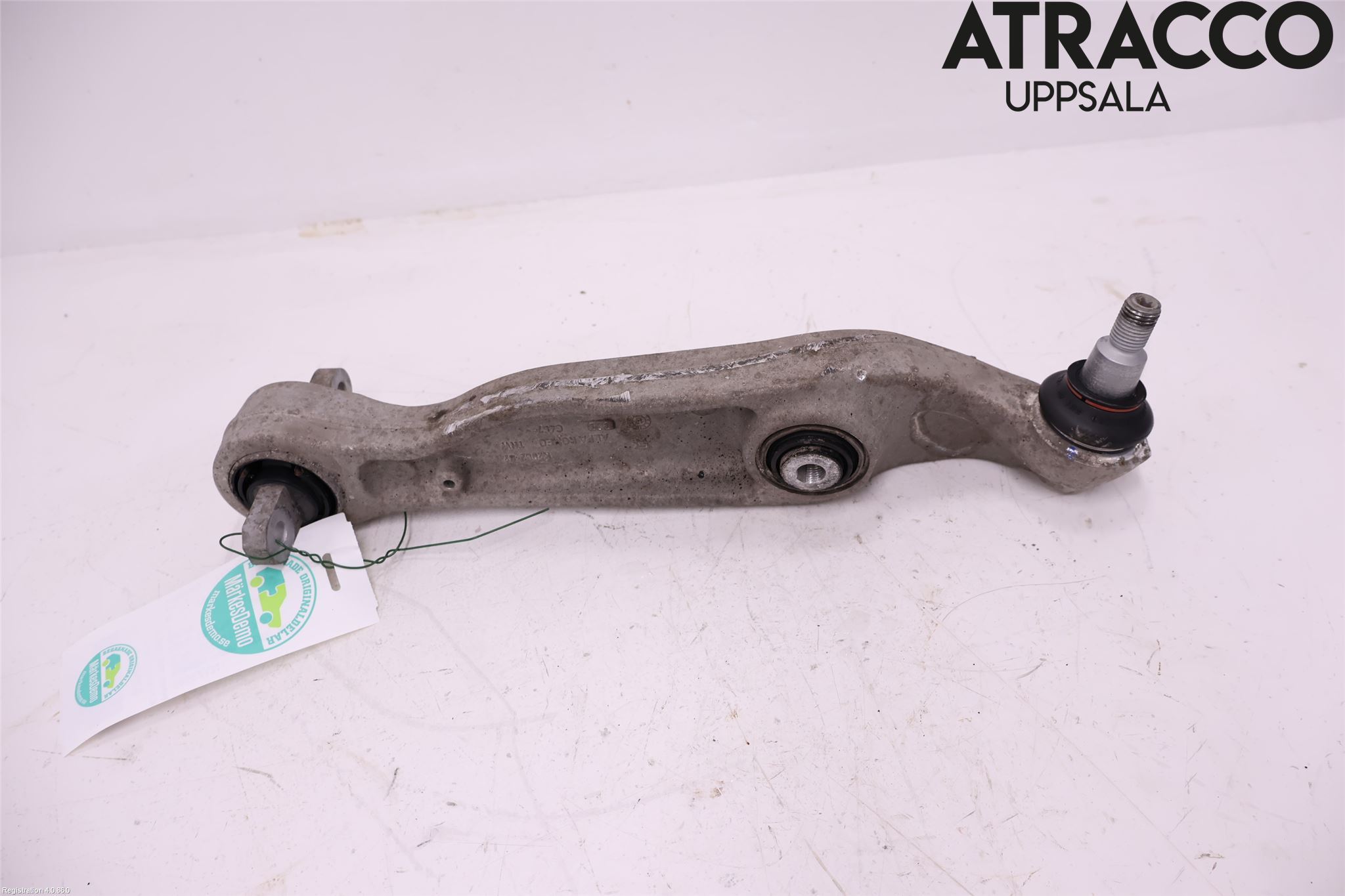 Alfa STELVIO 17- Bärarm Fram Undre Hö