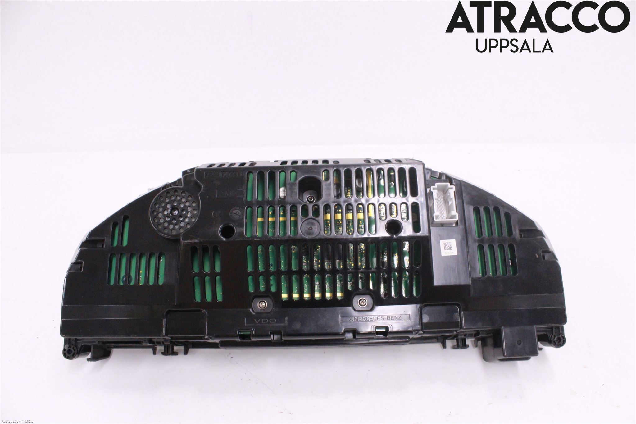 Mercedes-Benz MB E-KLASS (W212) 09-16 Instrument Hast