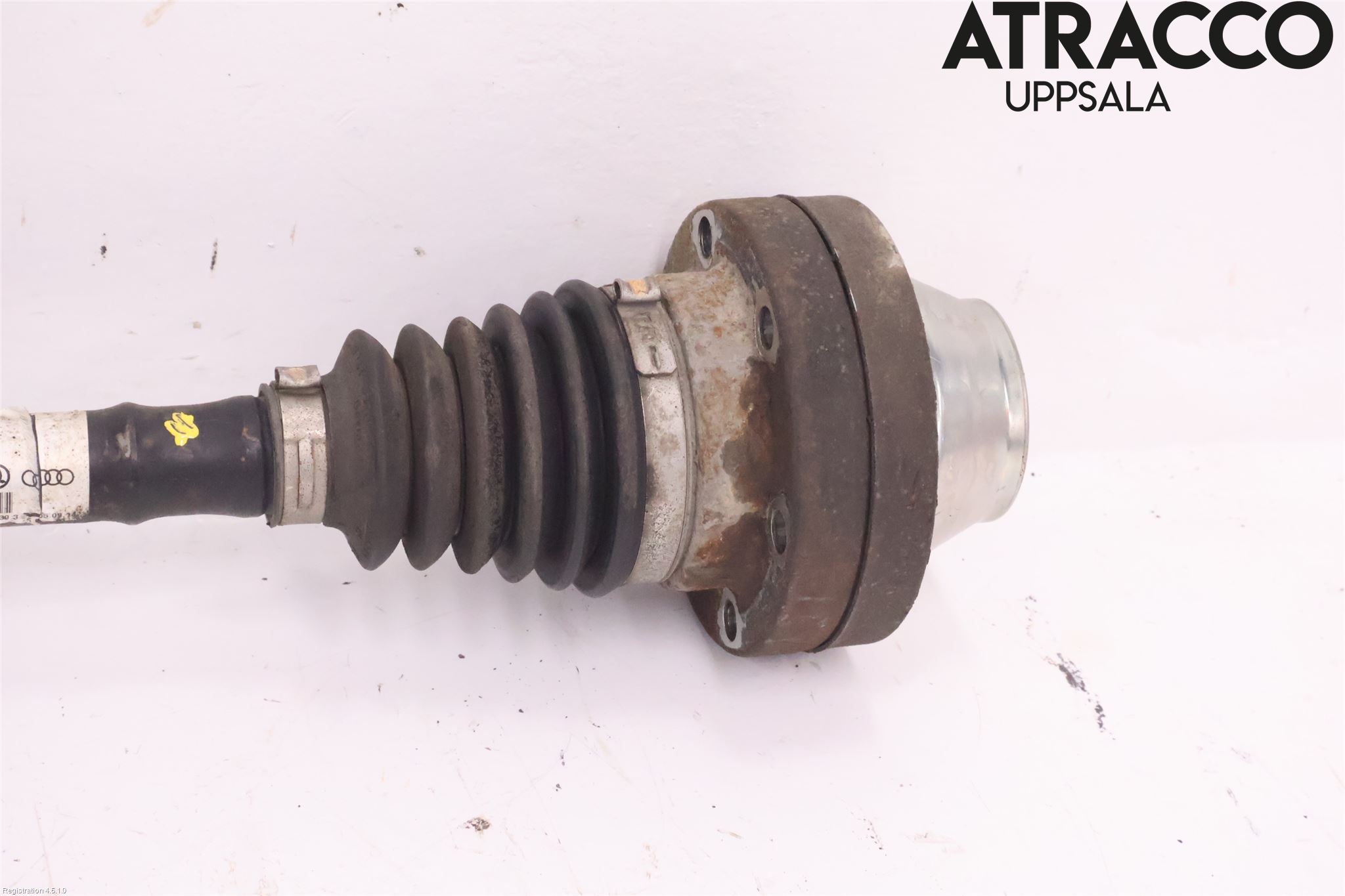 Volkswagen VW AMAROK 2H 10-22 Drivaxel Fram Höger