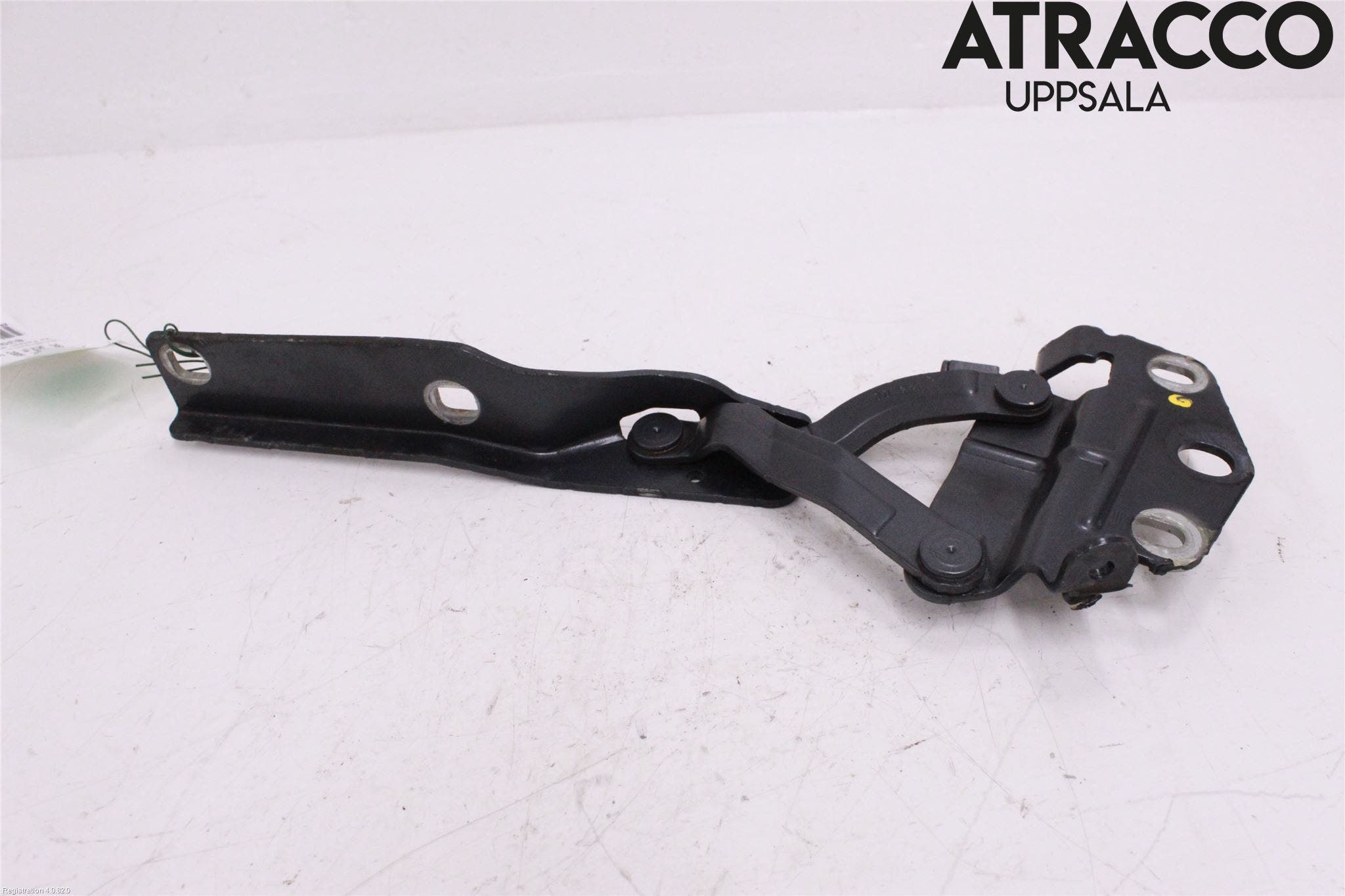 Volkswagen VW PASSAT 05-11 Huvgångjärn