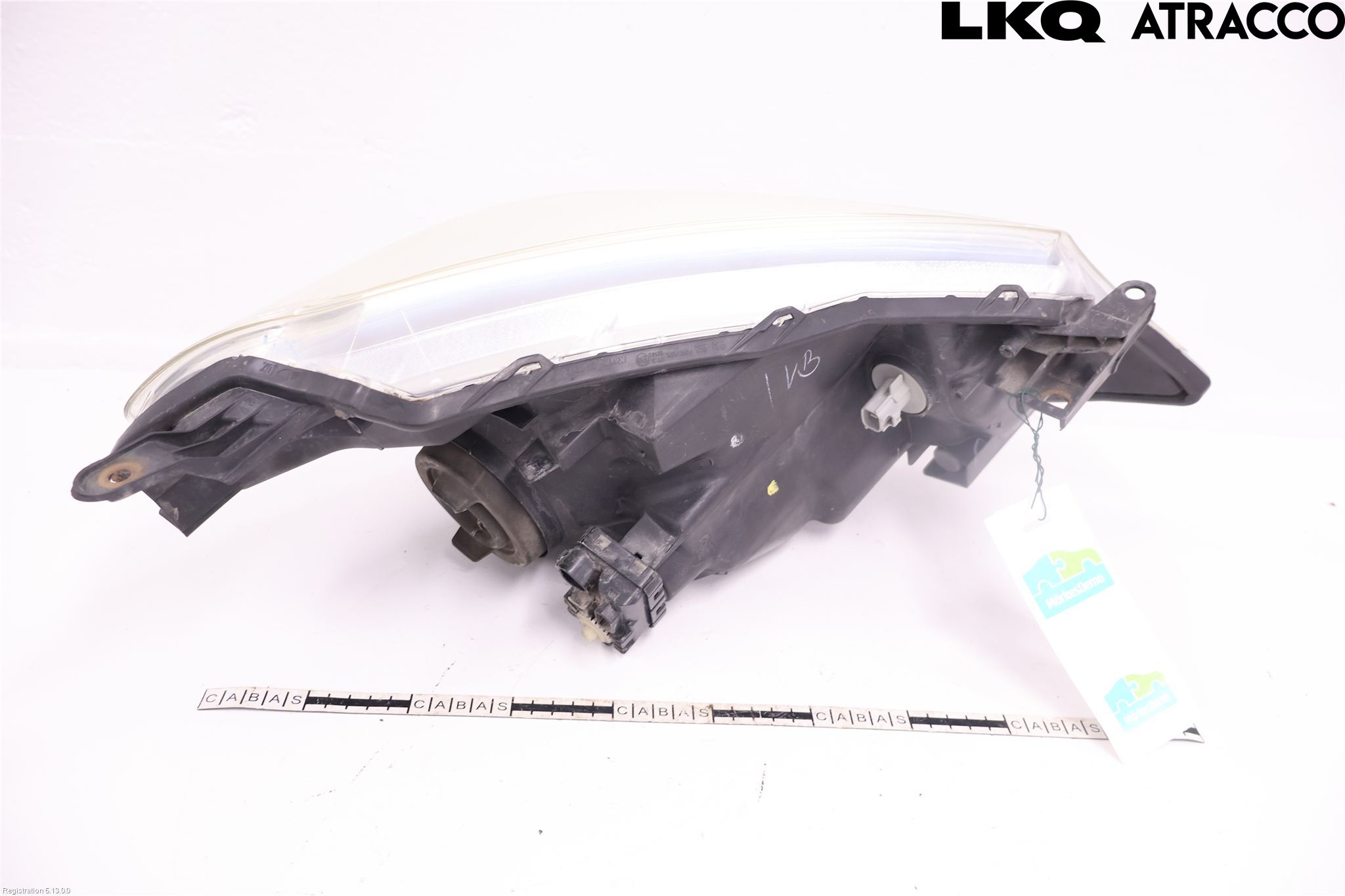 Toyota YARIS XP130 12-14 Strålkastare Vänster