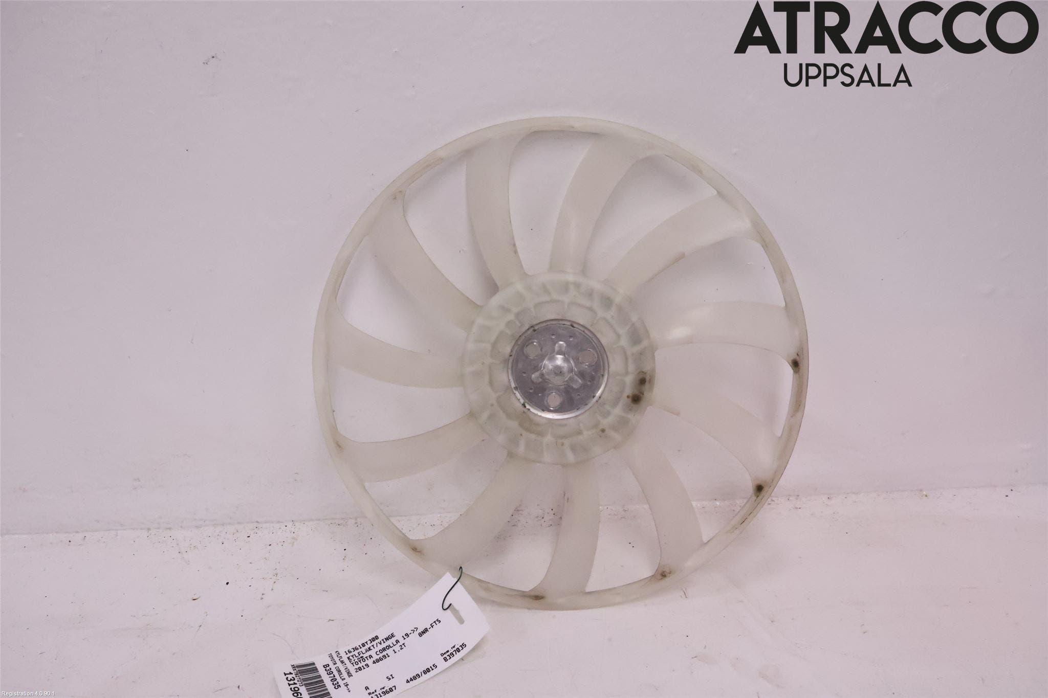 Toyota COROLLA 19- Kylfläkt-Vinge