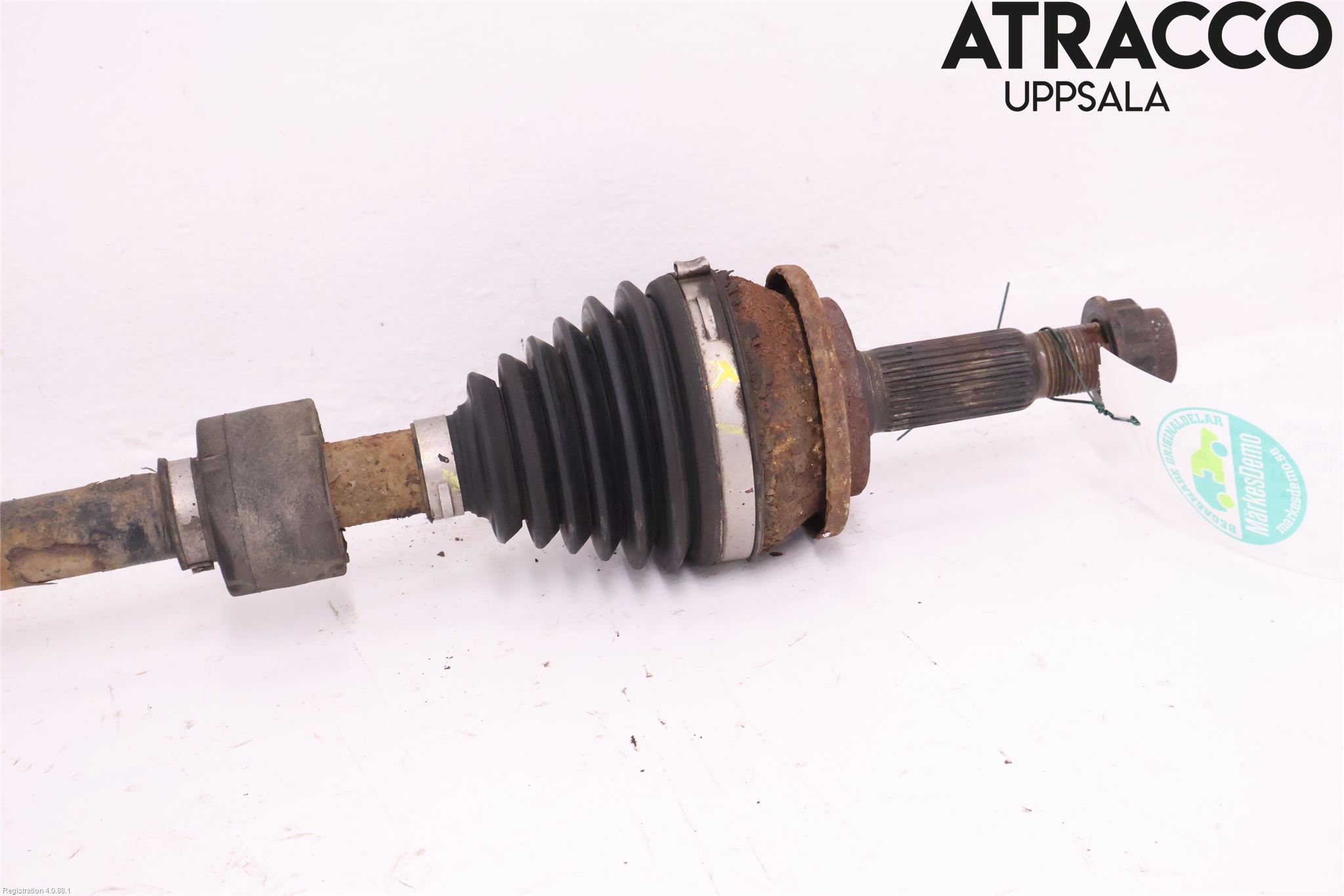 Toyota AVENSIS 09-15 Drivaxel Fram Höger