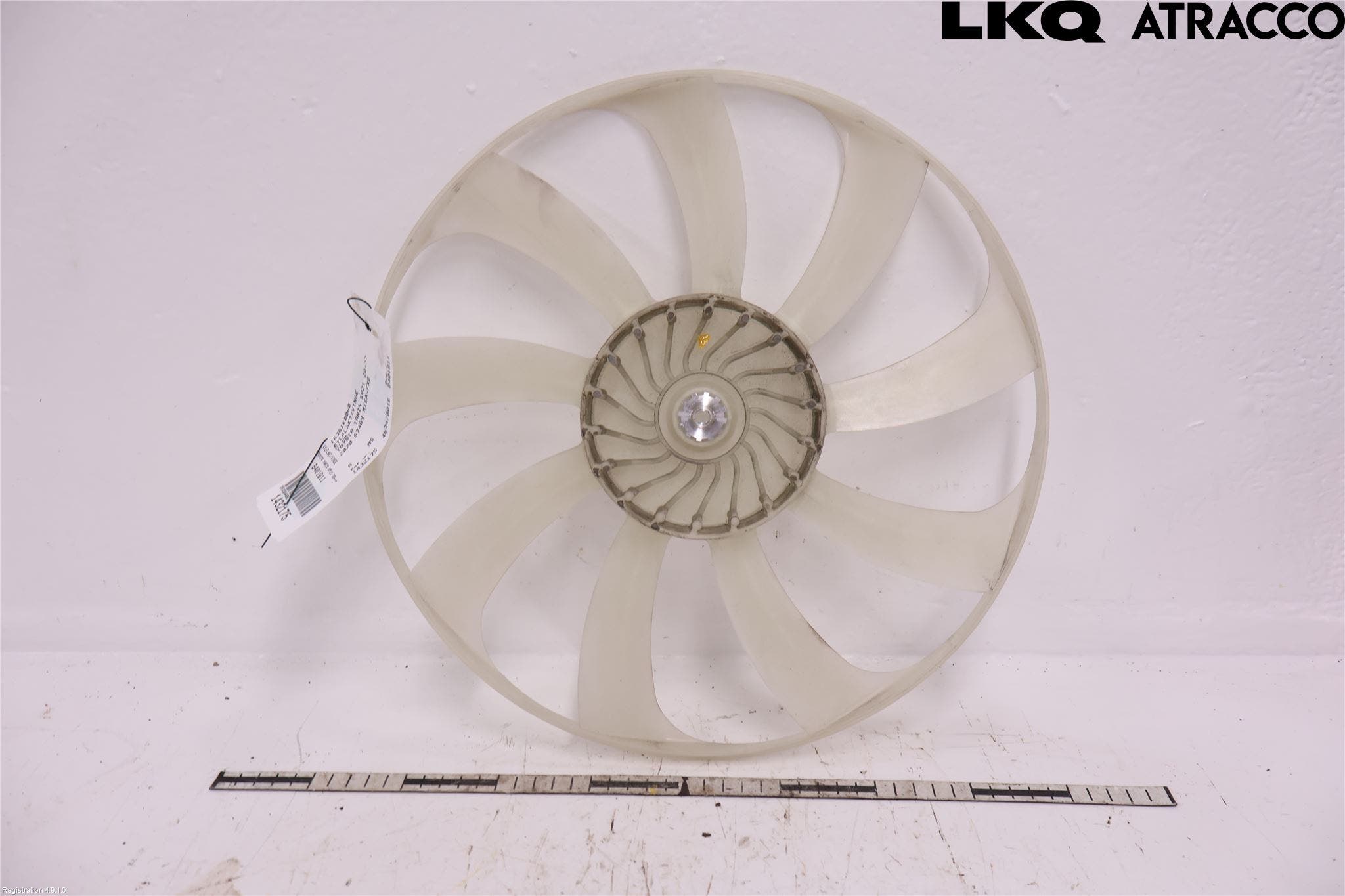 Toyota YARIS XP21 20- Kylfläkt-Vinge