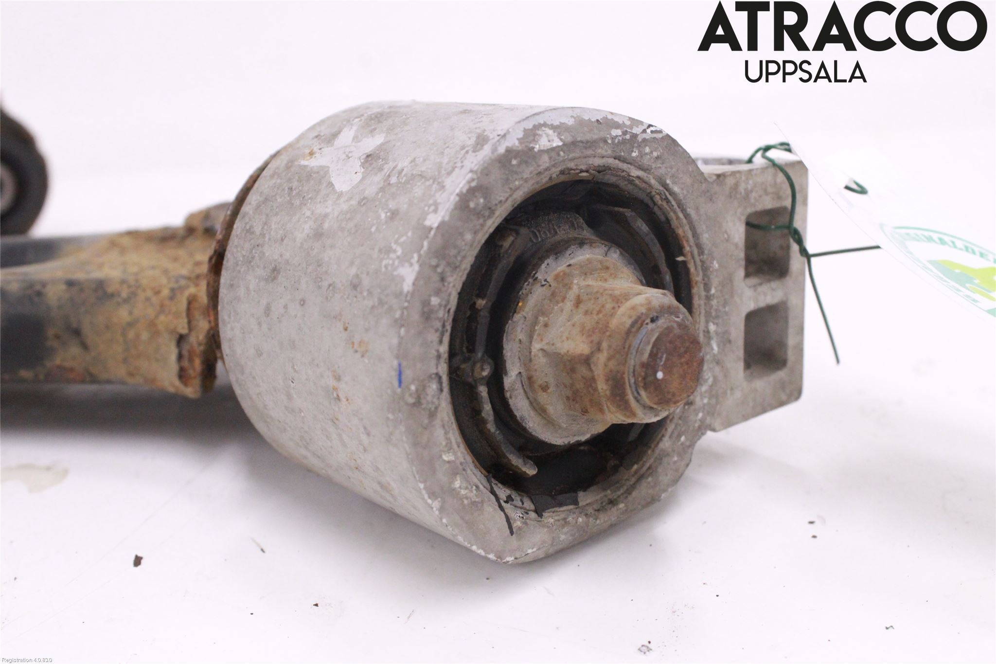 Saab 9-5     06-10 Bärarm Fram Undre Vä