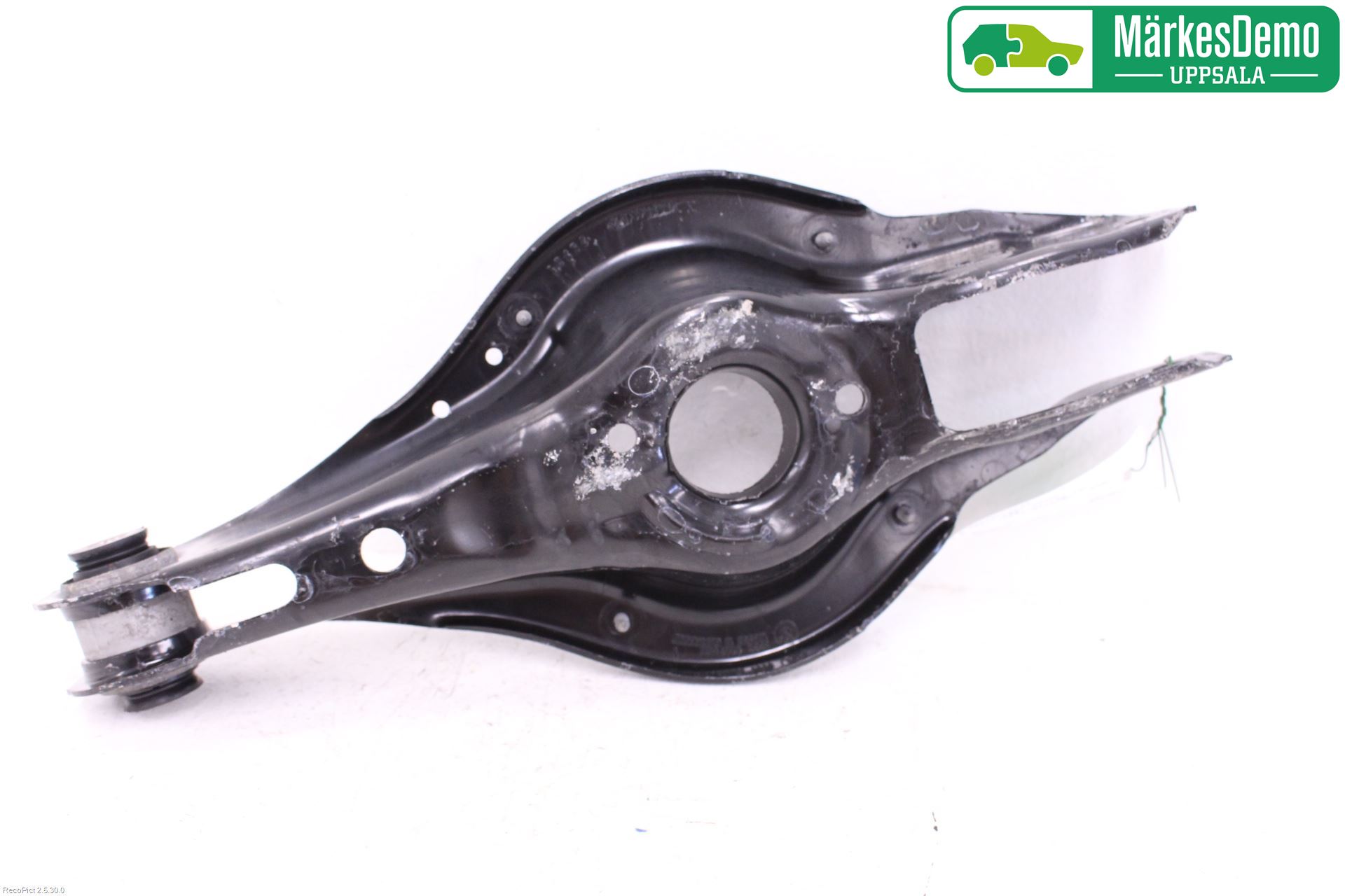 BMW 3 F30/F31/F80 12-19 Bärarm Bak Höger