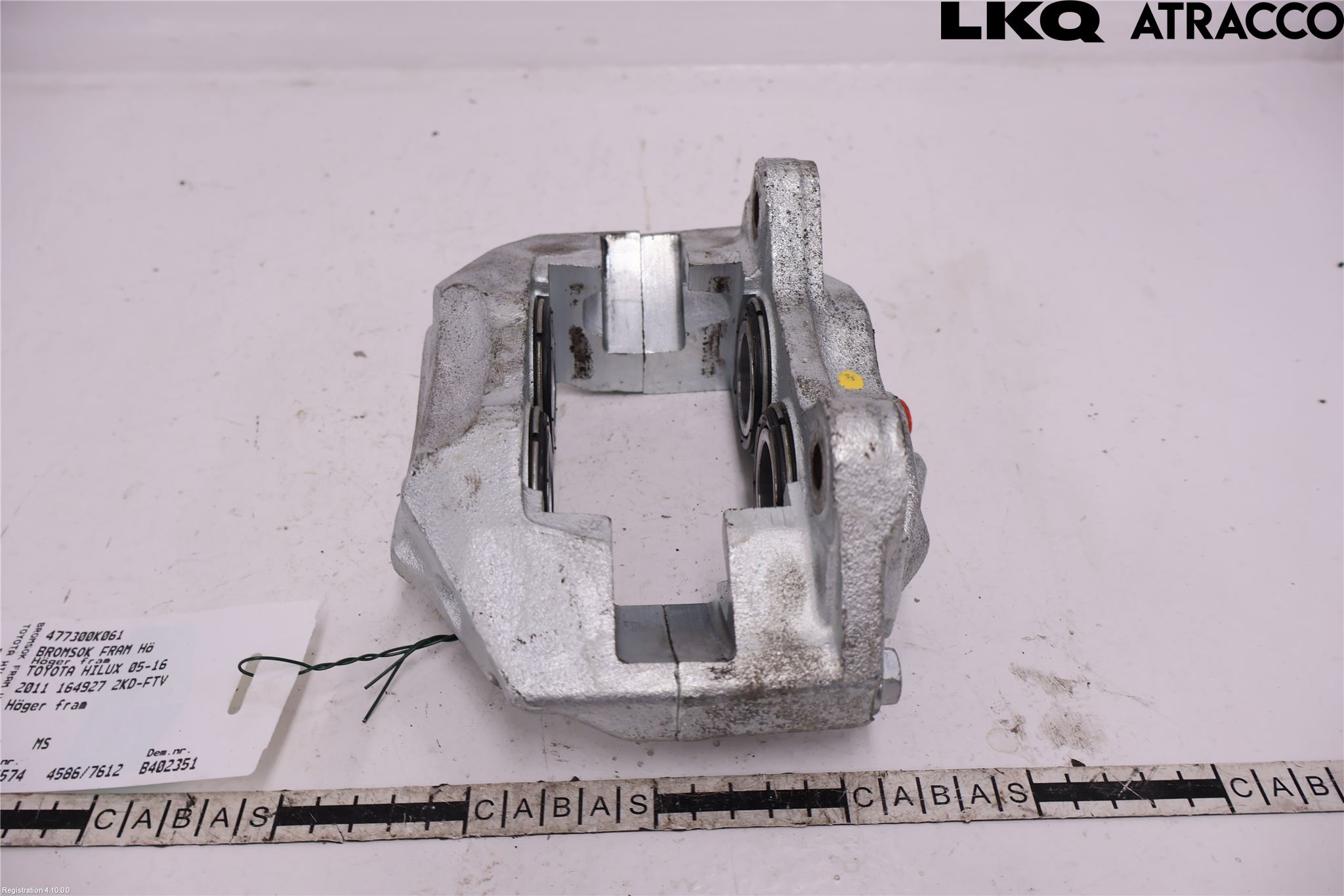 Toyota HILUX 05-16 Bromsok Fram Höger
