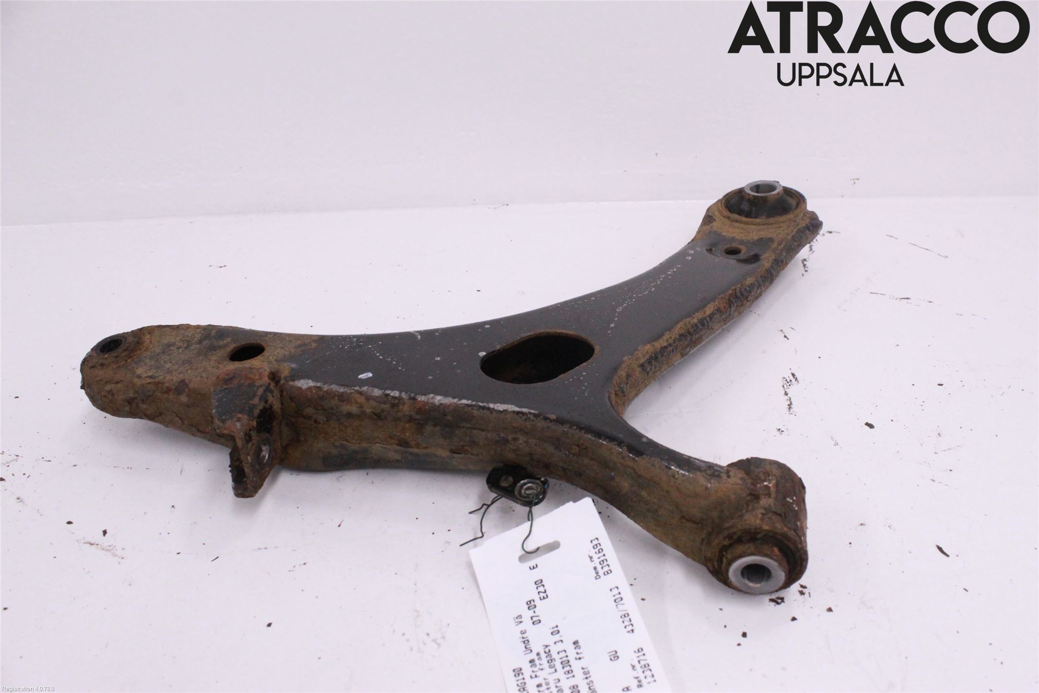 Subaru LEGACY    07-09 Bärarm Fram Undre Vä