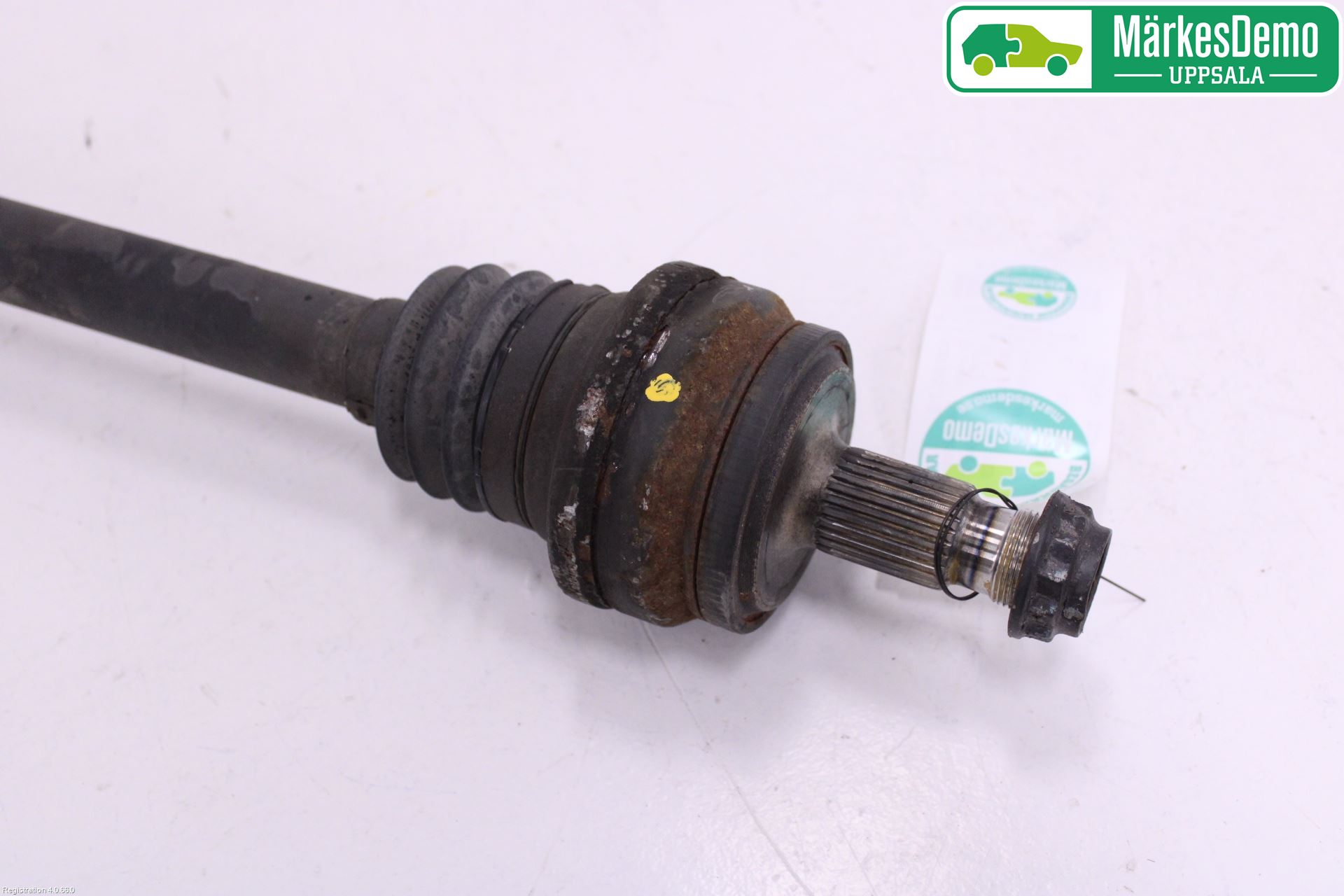 Mercedes-Benz MB C-KLASS (W204) 07-15 Drivaxel Bak Vänster