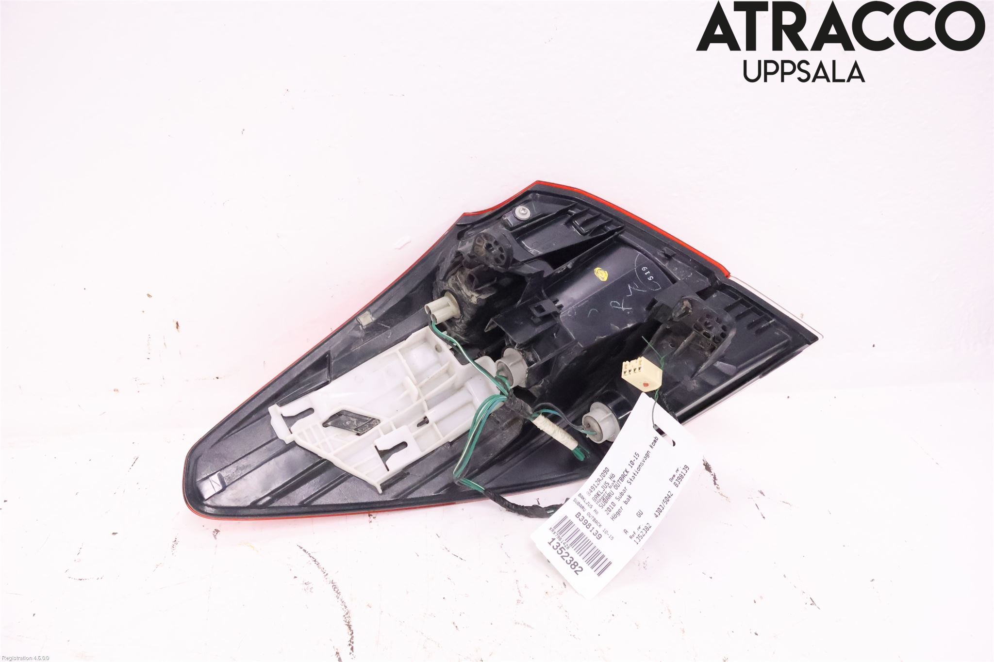 Subaru OUTBACK 10-15 Bakljus Höger