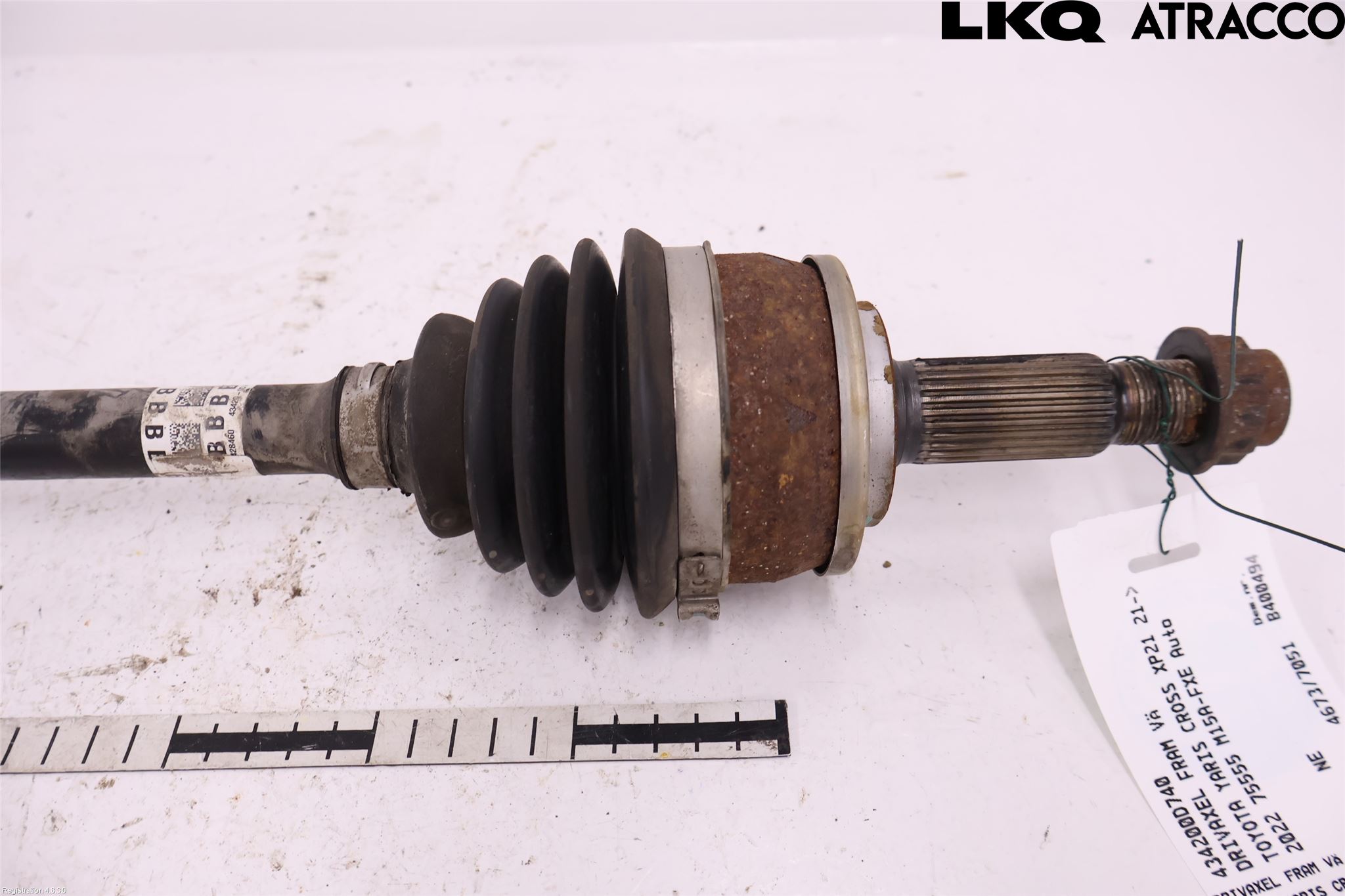 Toyota YARIS CROSS XP21 21- Drivaxel Fram Vänster