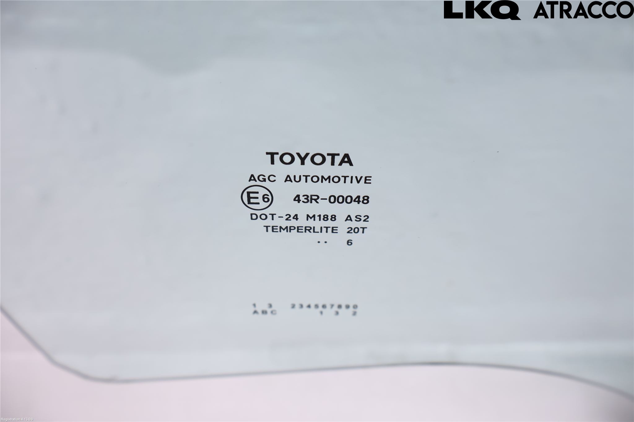 Toyota YARIS XP130 15-20 Dörruta Bak Höger