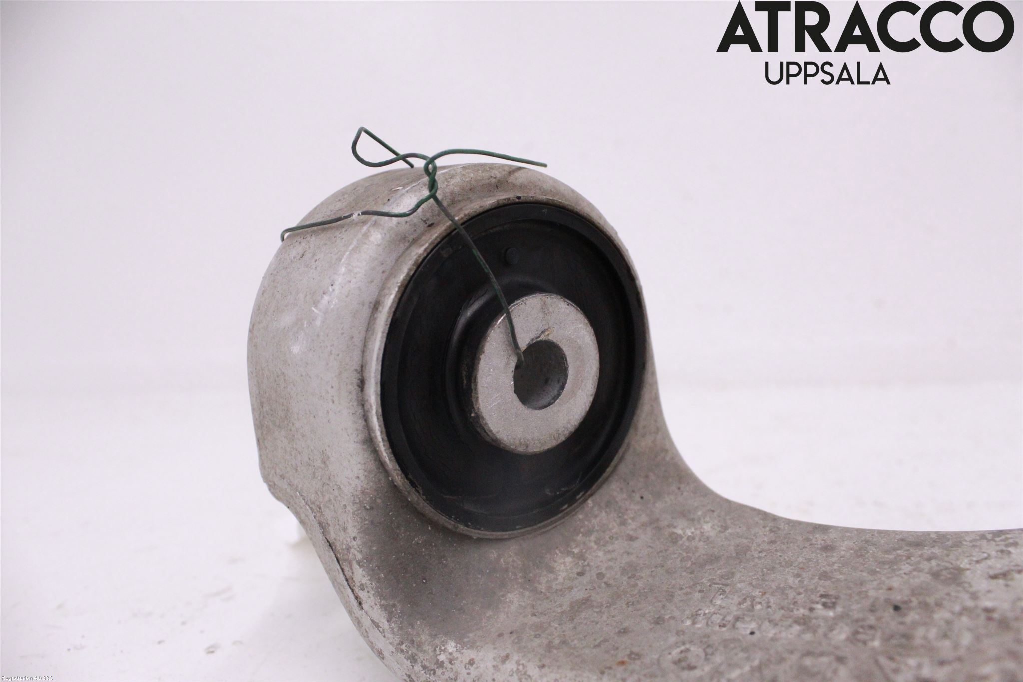 Porsche CAYENNE 03- Bärarm Fram Undre Vä