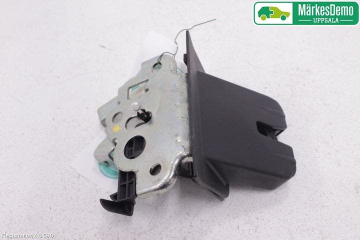 Audi A4/S4 08-11 Låskista Baklucka