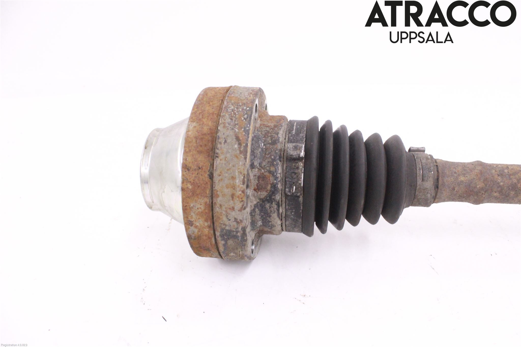 Volkswagen VW AMAROK 2H 10-22 Drivaxel Fram Höger