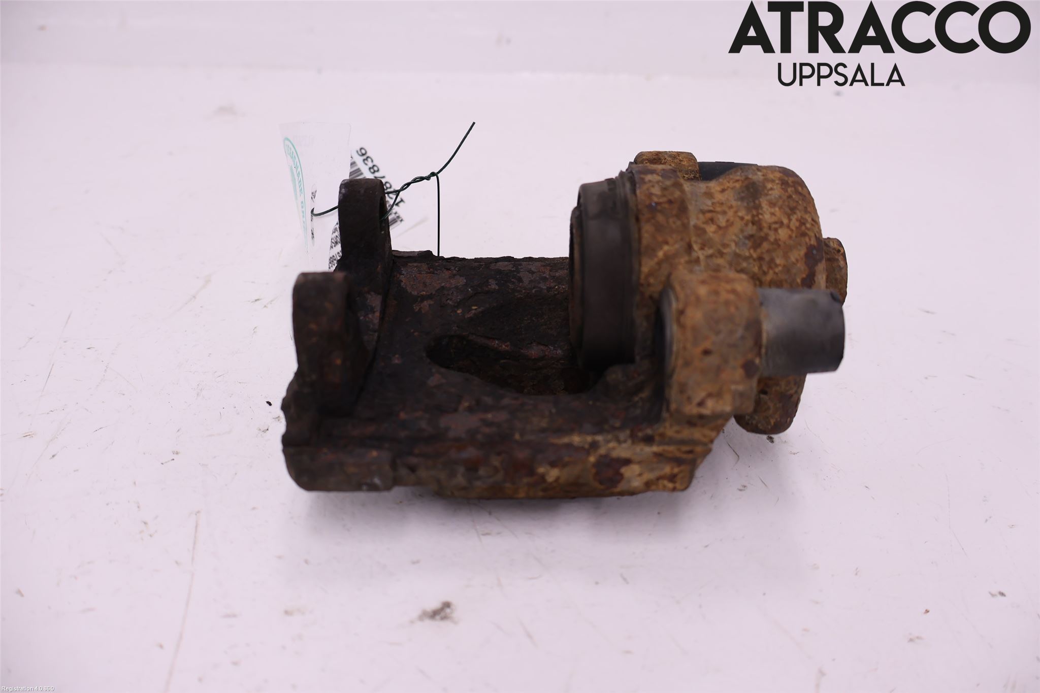 BMW 1 E87/81 5D/3D 03-11 Bromsok Bak Vänster