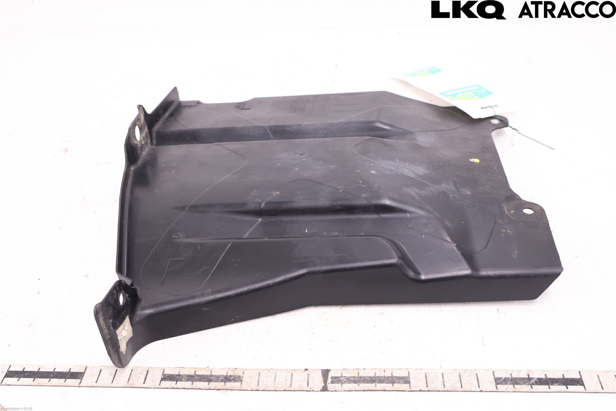 Toyota YARIS CROSS XP21 21- Hasplåt Plåt-Plast