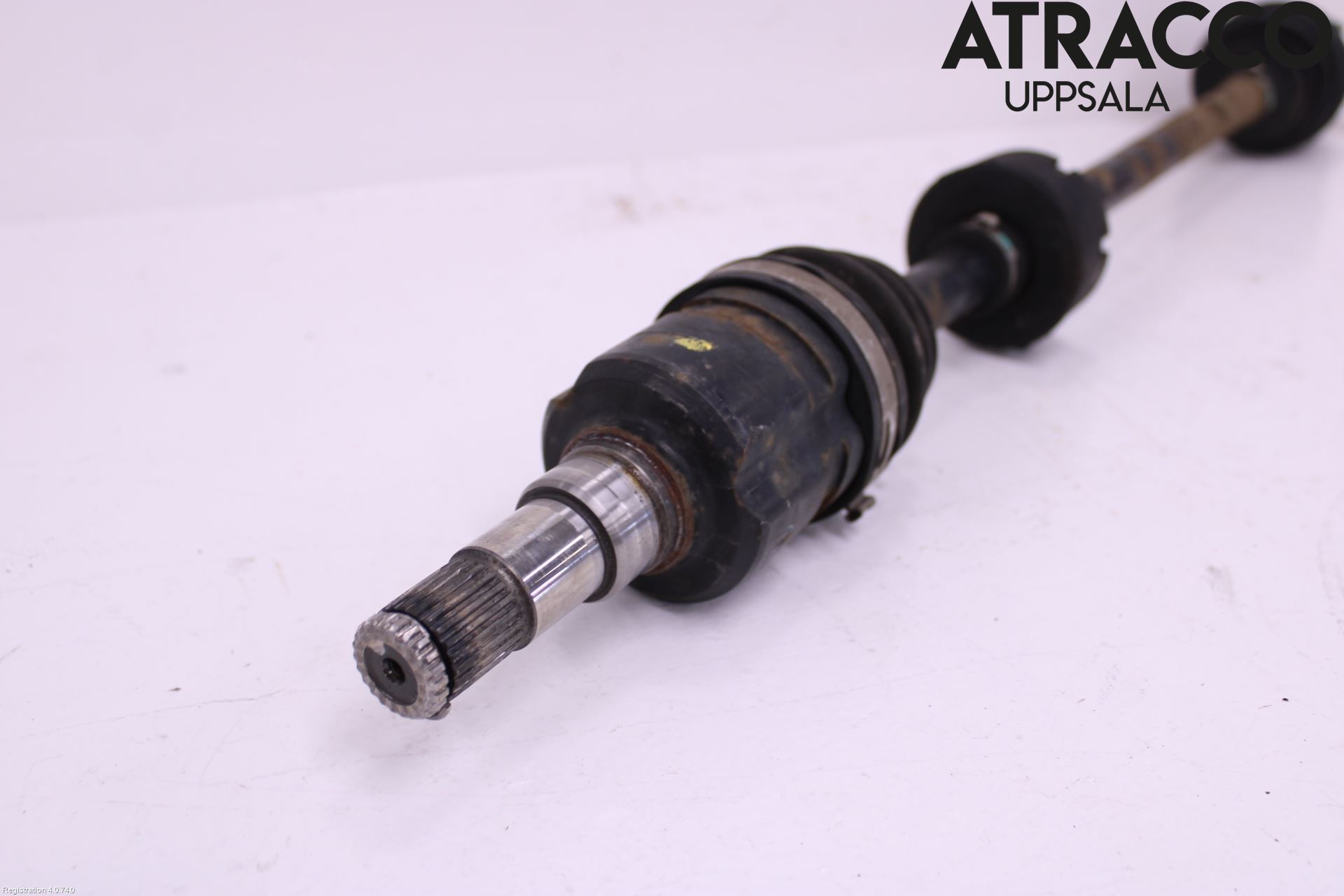 Toyota YARIS P1 03-05 Drivaxel Fram Höger