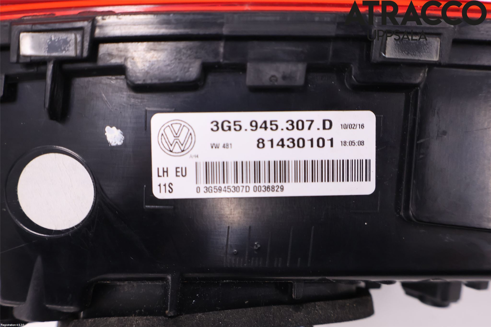 Volkswagen VW PASSAT 15-19 Bakljus Lucka Vä