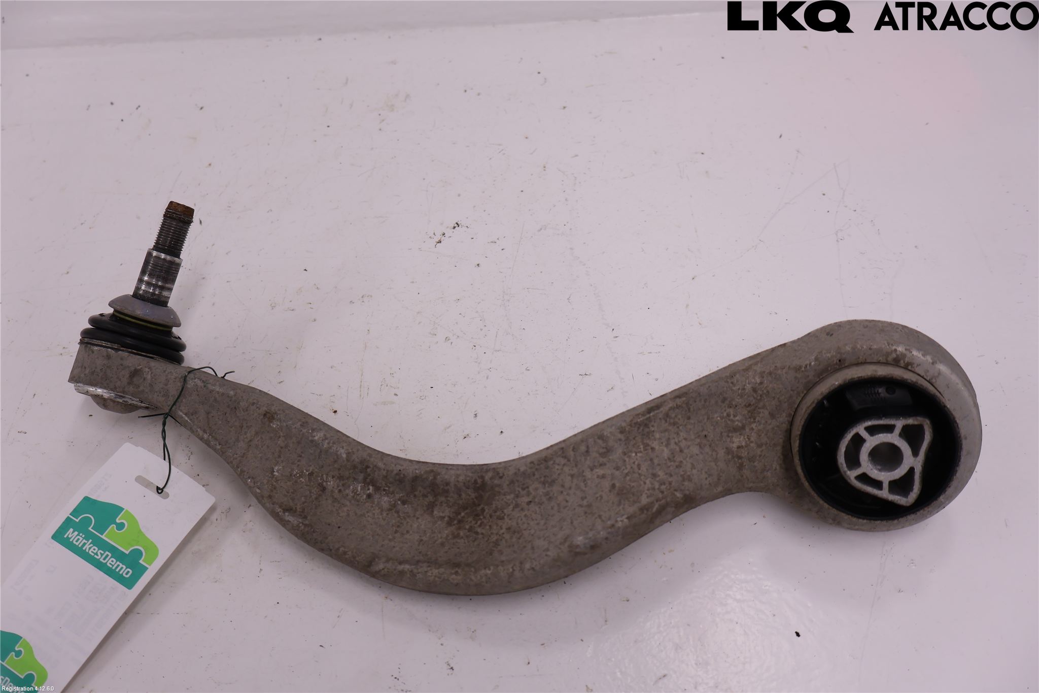 BMW 5 G30/G31/F90 17-23 Bärarm Fram Undre Hö