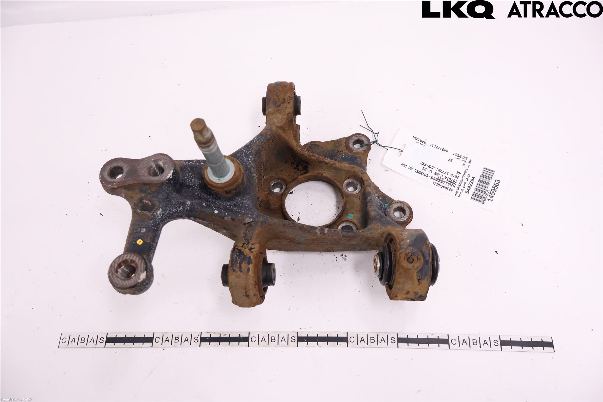 Toyota C-HR 16-23 Hjullagerhus-Spindel Hö B