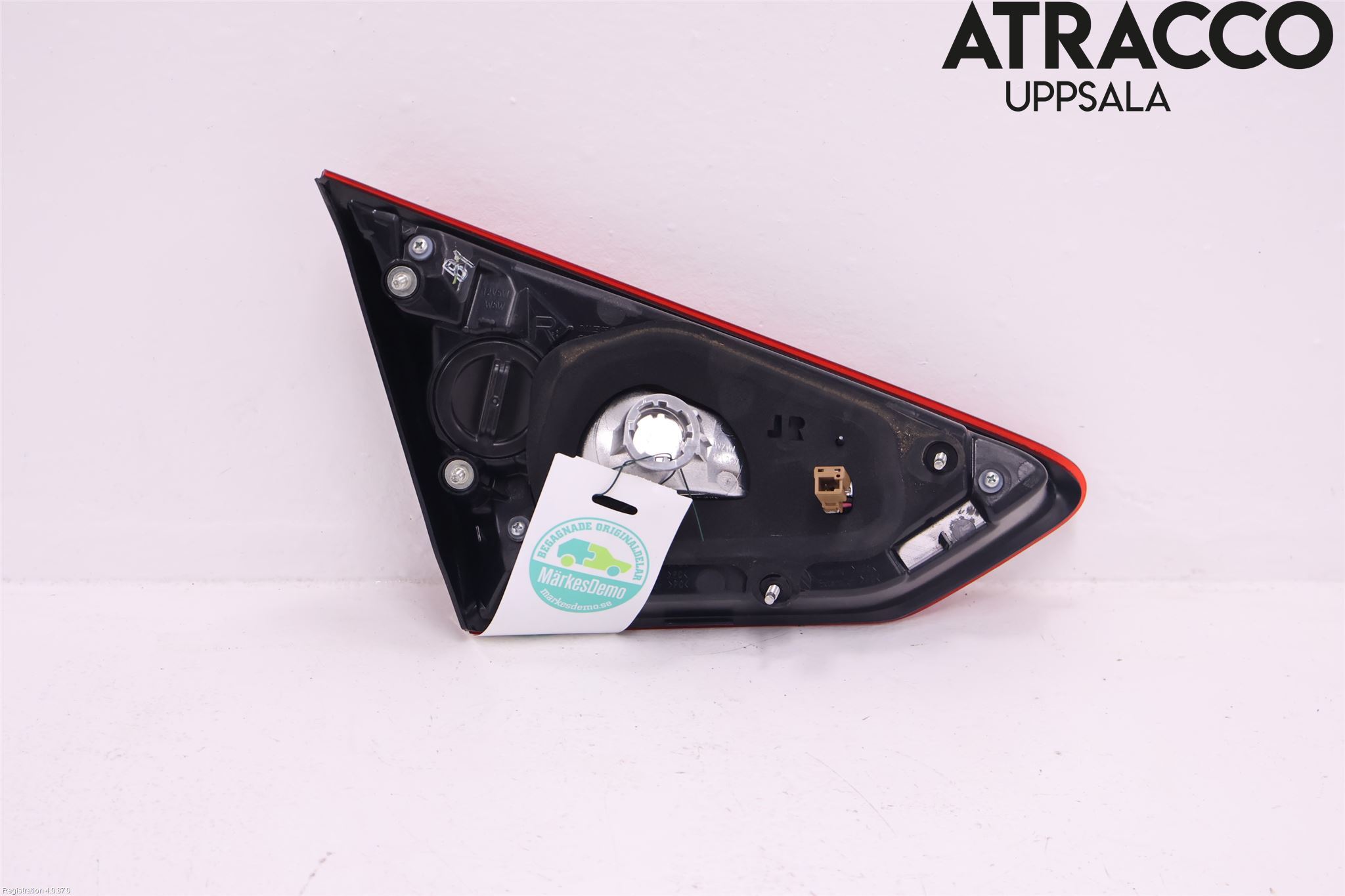 Nissan PULSAR Bakljus Lucka Hö