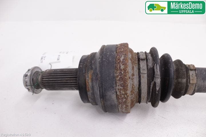 BMW X5 F15 13-18 Drivaxel Bak Höger