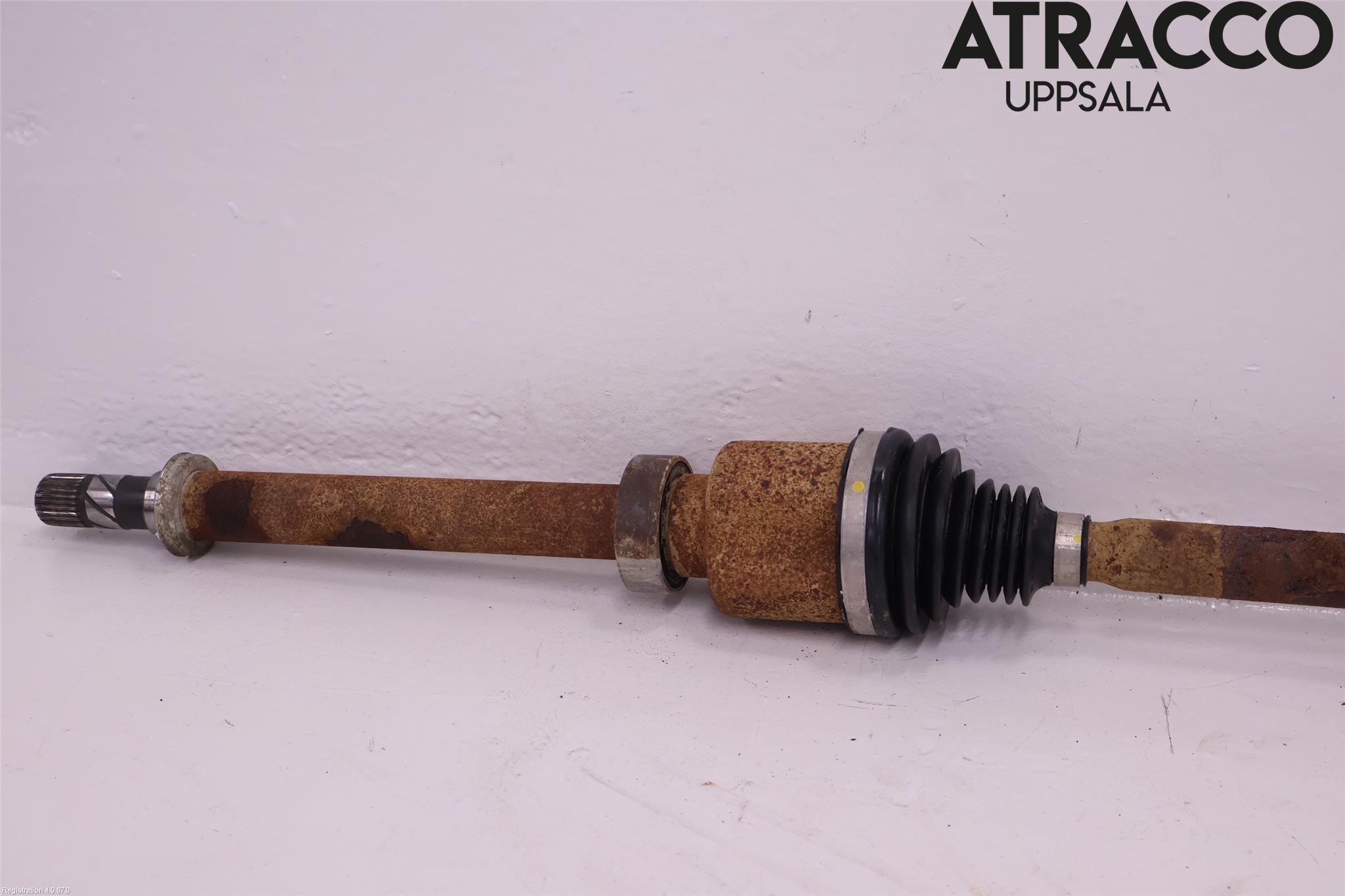 Nissan NV250 20-22 Drivaxel Fram Höger