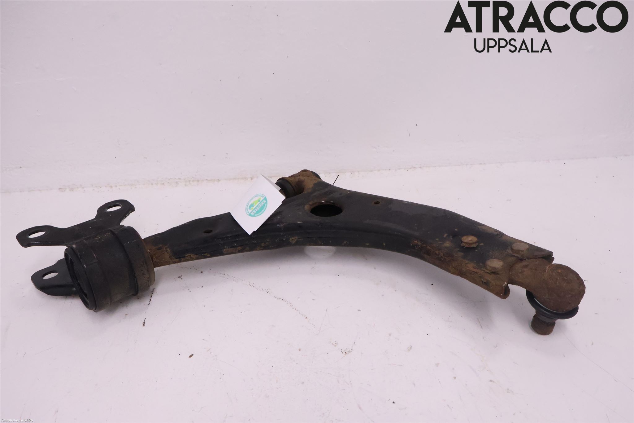 Ford FOCUS 15-18 Bärarm Fram Undre Vä