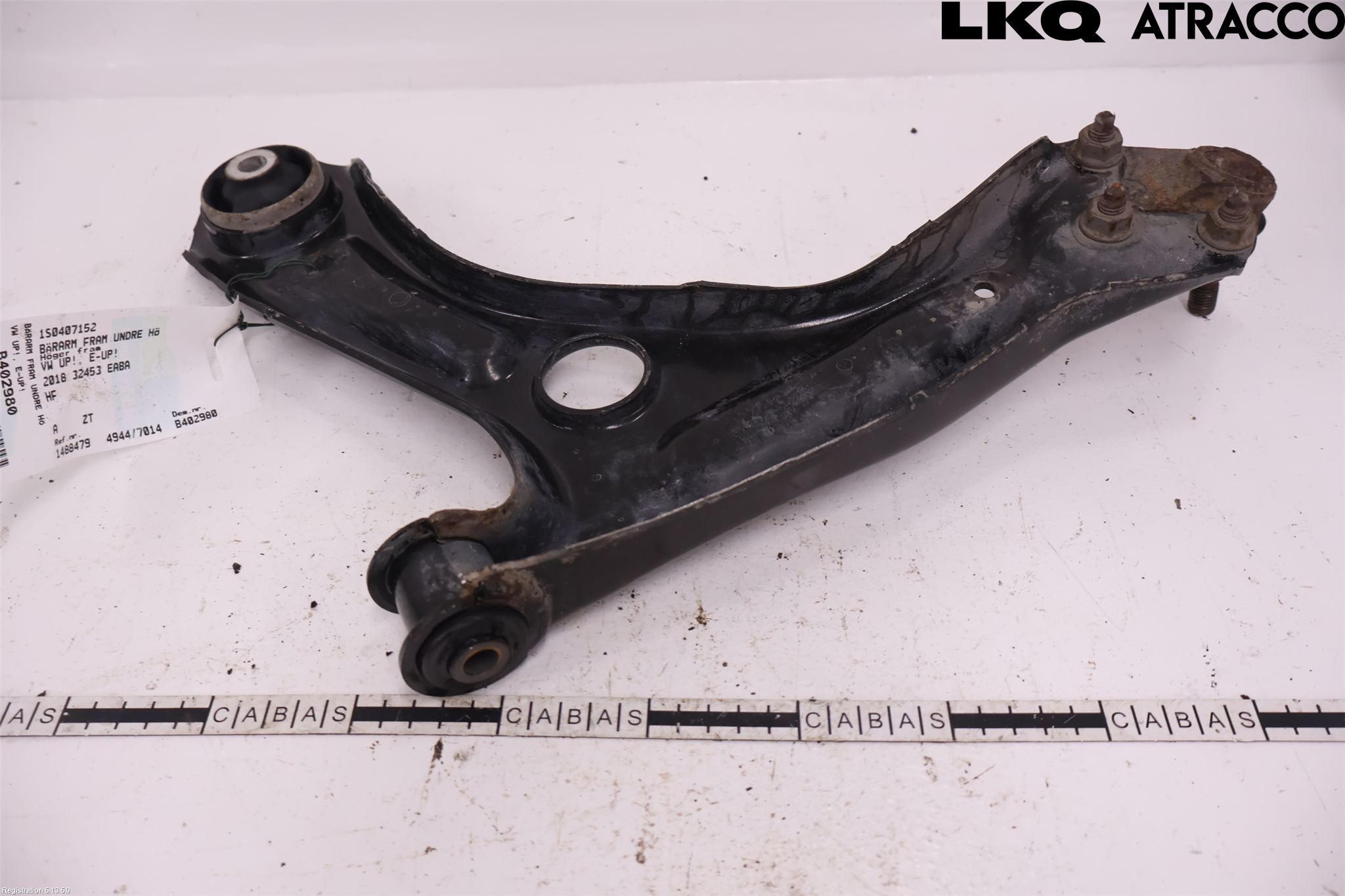 Volkswagen VW UP! / E-UP! Bärarm Fram Undre Hö