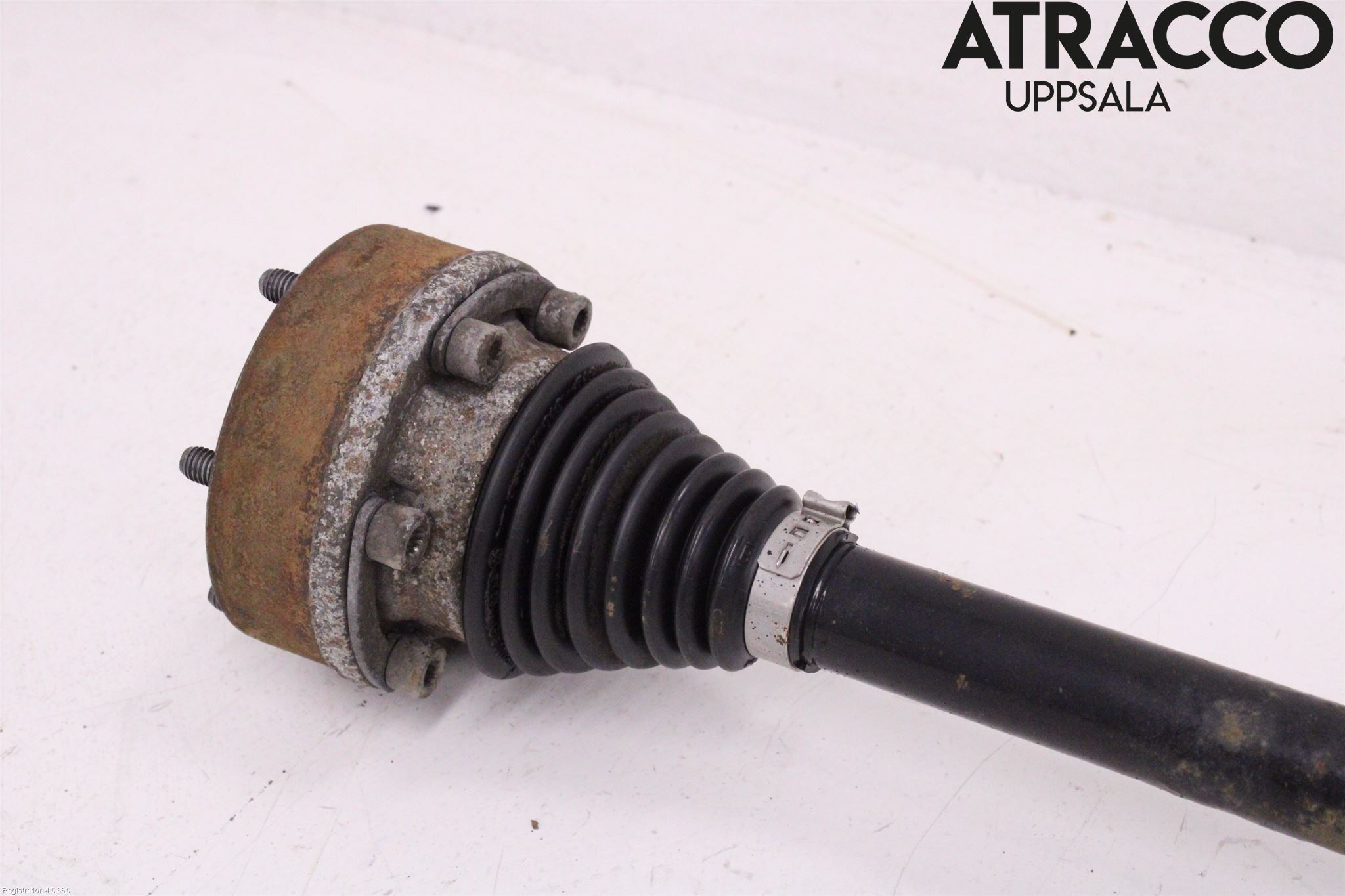Volkswagen VW PASSAT 11-14 Drivaxel Bak Vänster