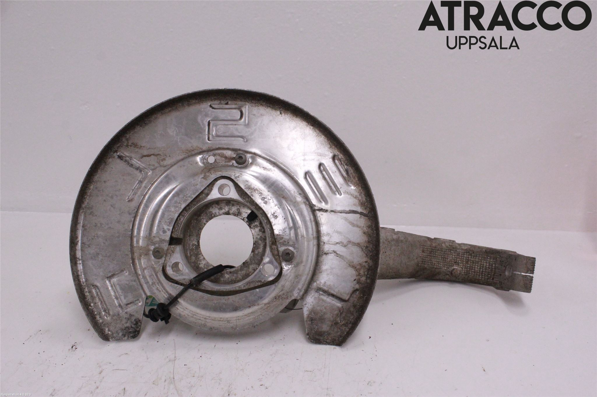 Tesla MODEL 3 17- Styrspindel Lagerhus Vä