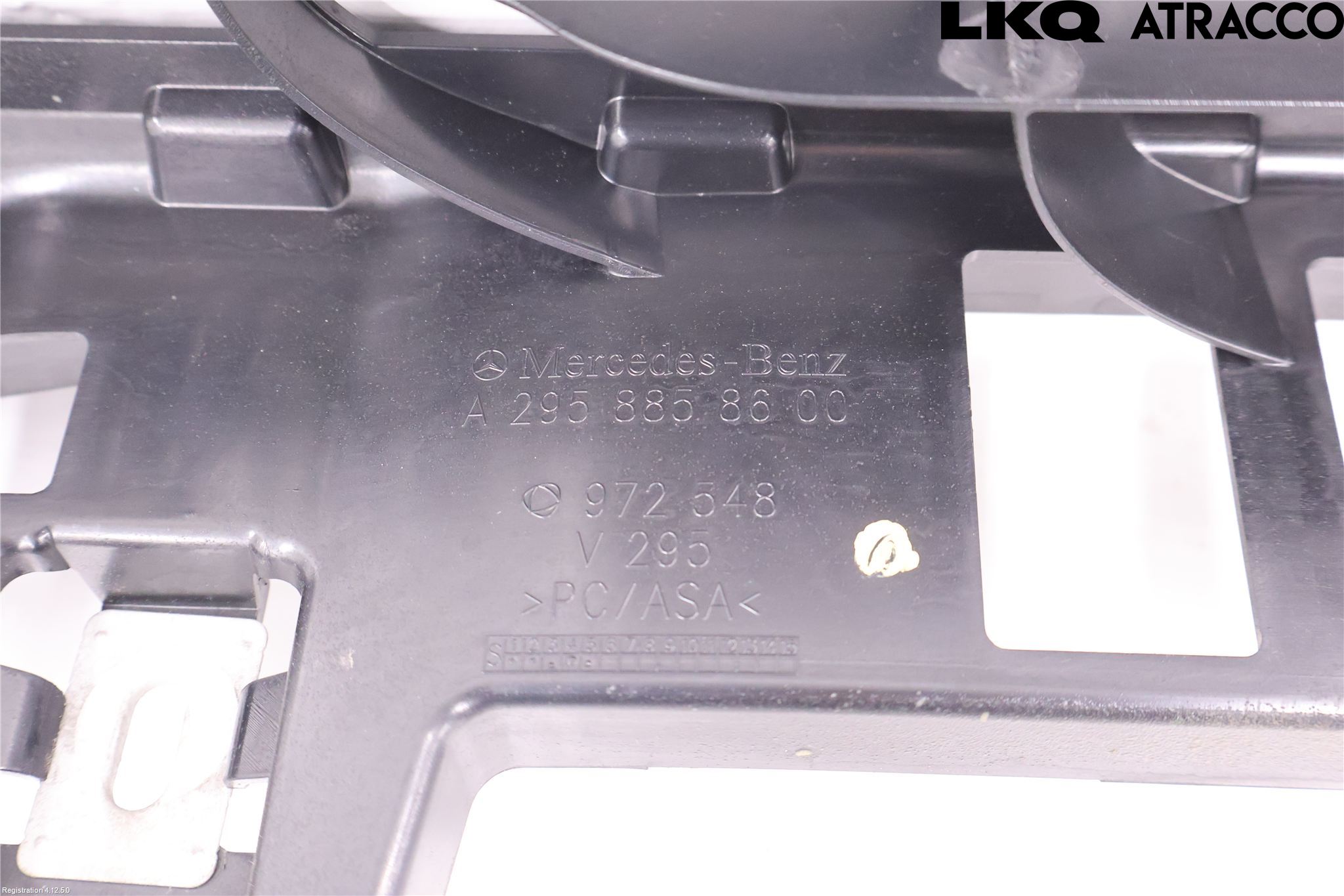 Mercedes-Benz MB EQE (V295) 22- Stötfångardel Bak Mitt