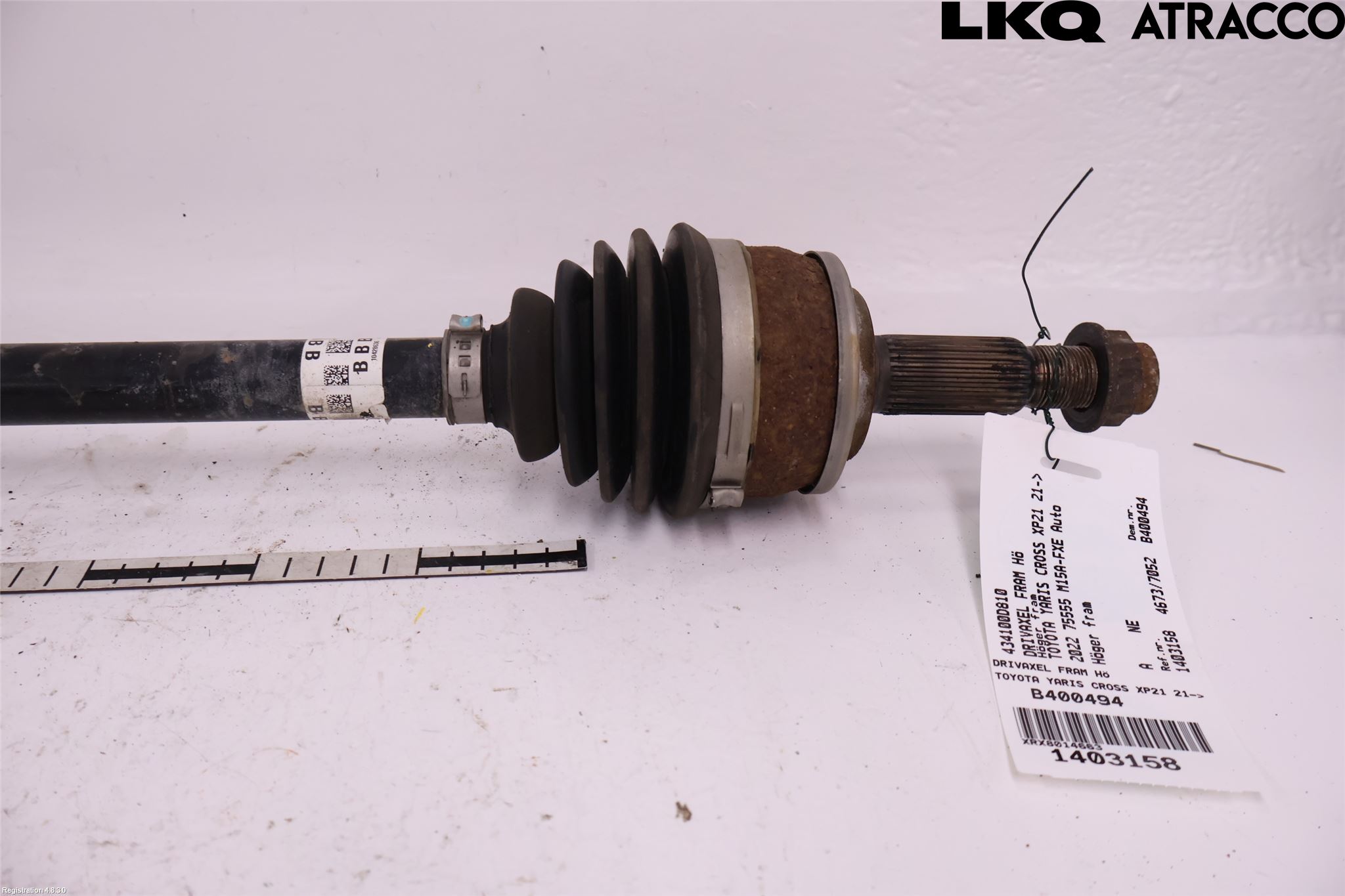 Toyota YARIS CROSS XP21 21- Drivaxel Fram Höger