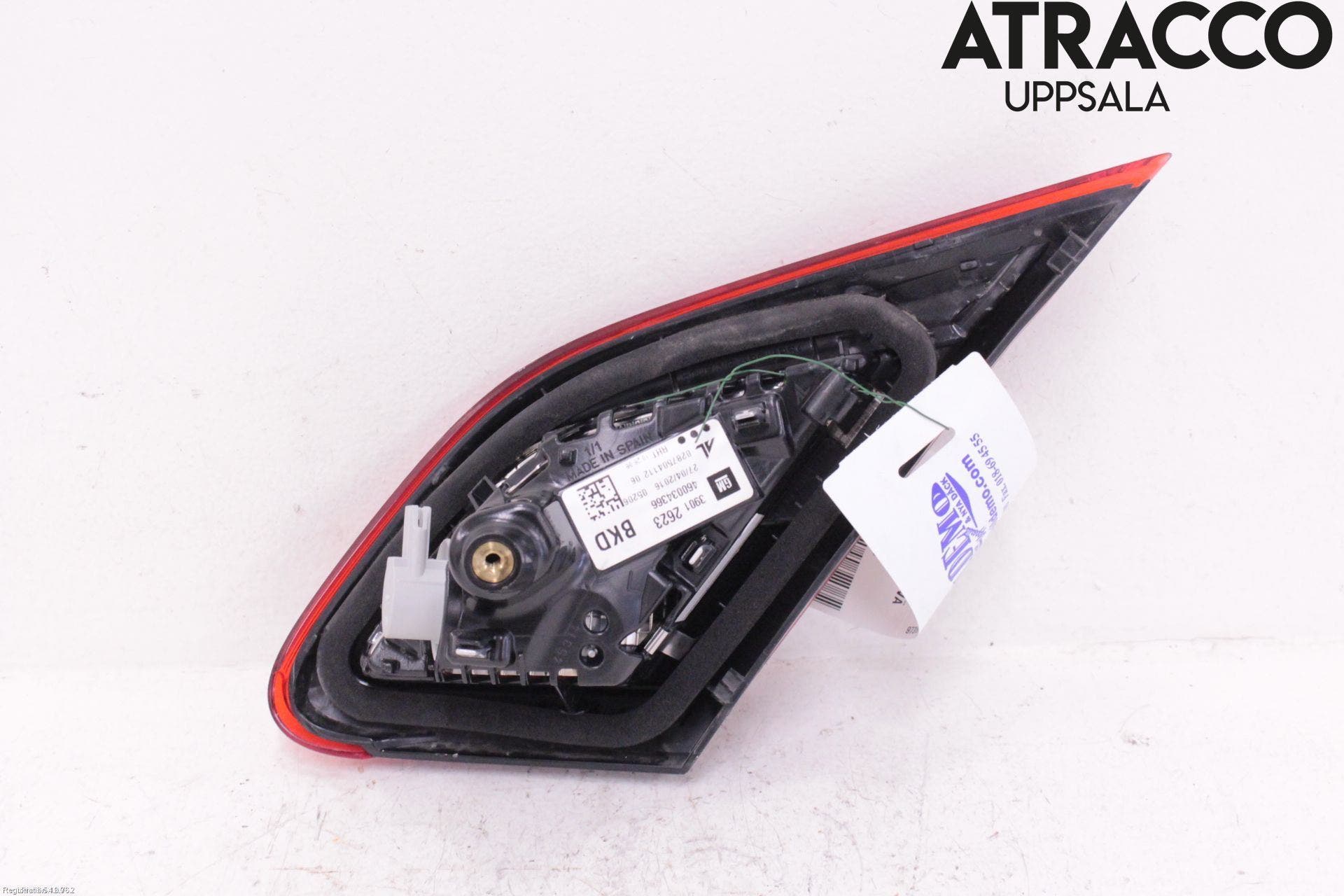 Opel CORSA E 15-19 Bakljus Lucka Vä