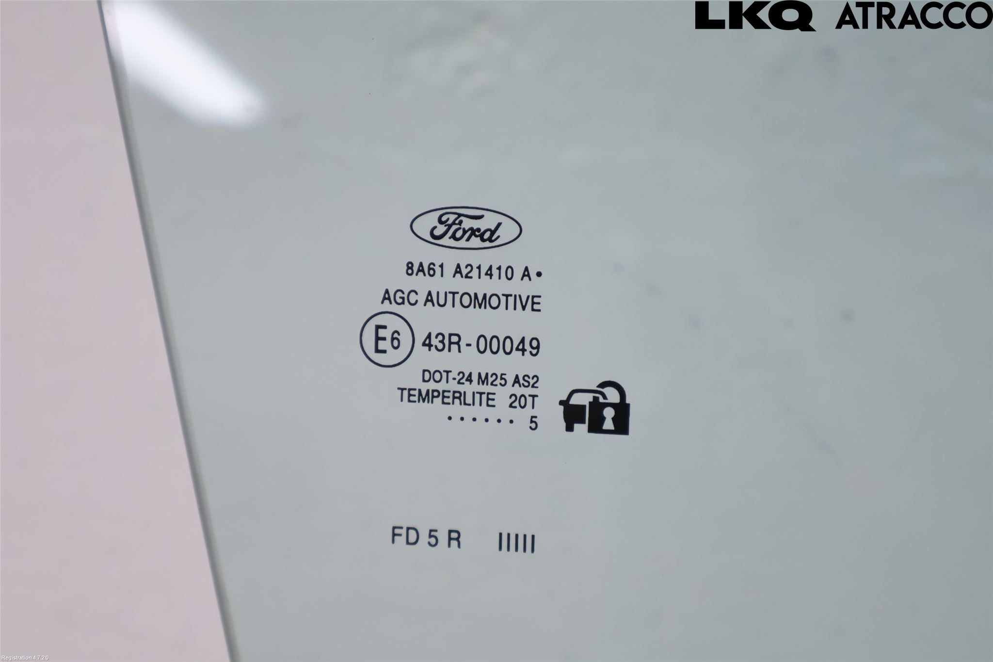 Ford FIESTA 13-17 Dörruta Fram Höger