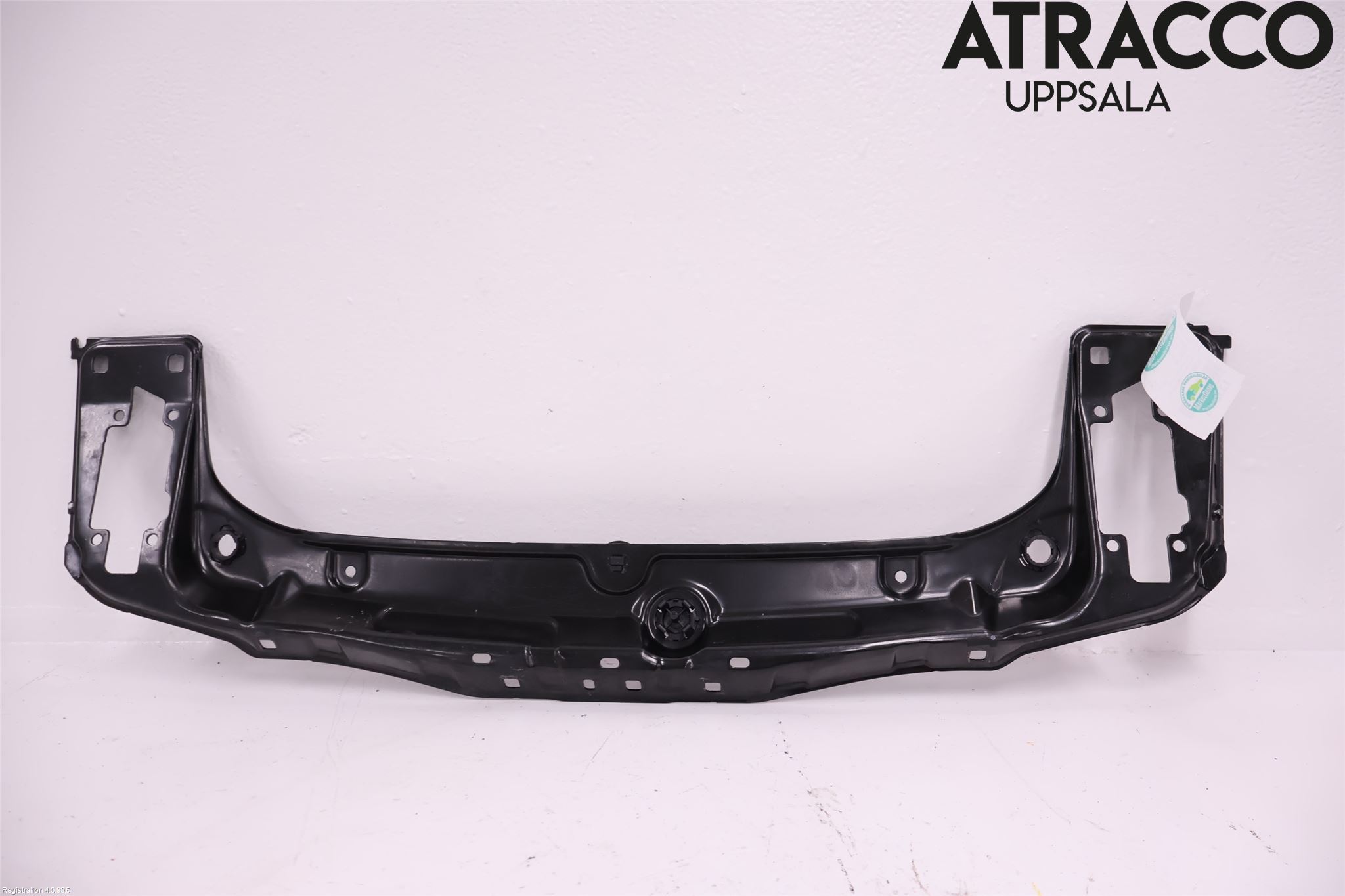 BMW 3 F30/F31/F80 12-19 Front Huvlåsplåt-Balk