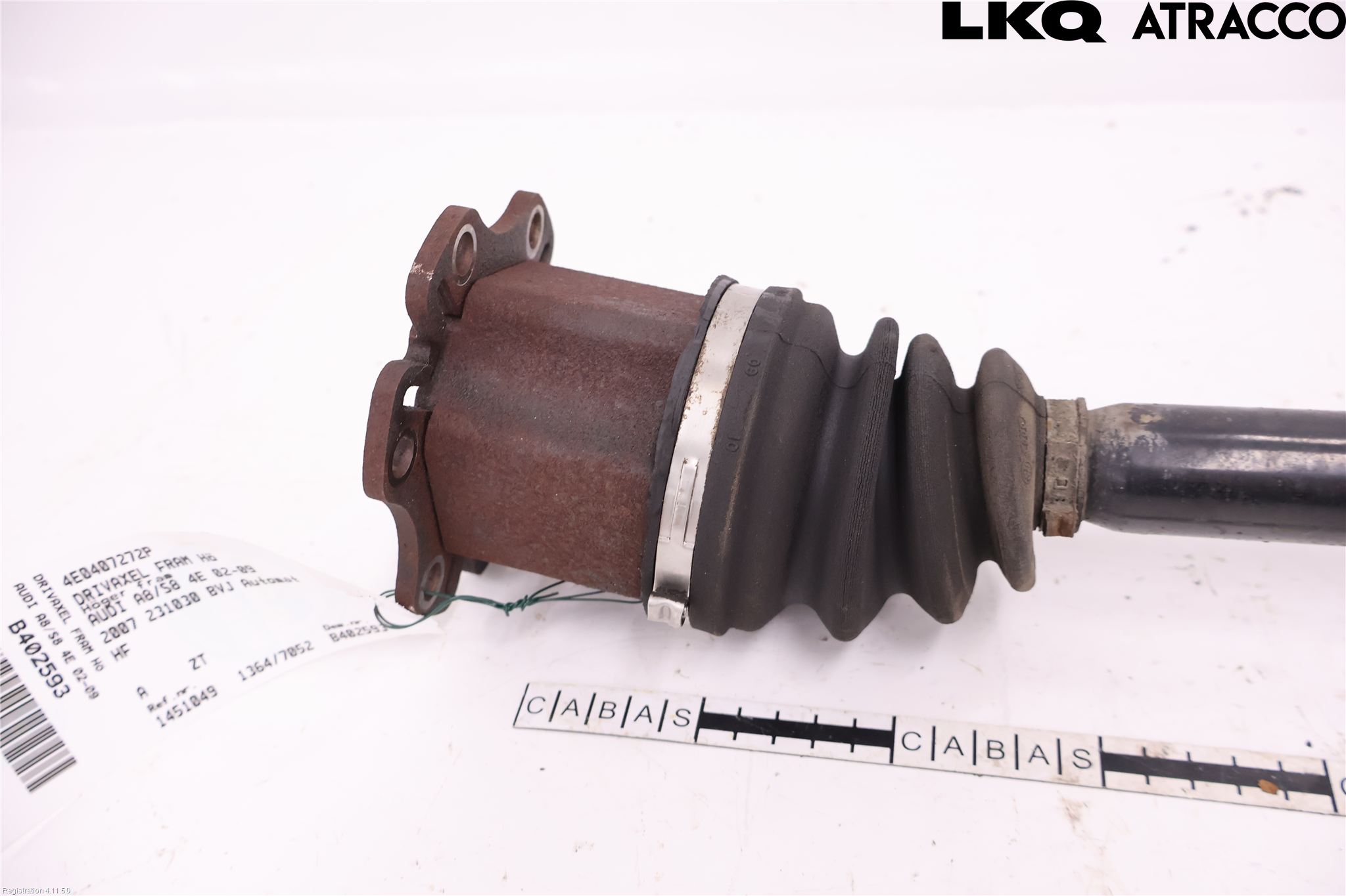 Audi A8/S8 4E  02-09 Drivaxel Fram Höger